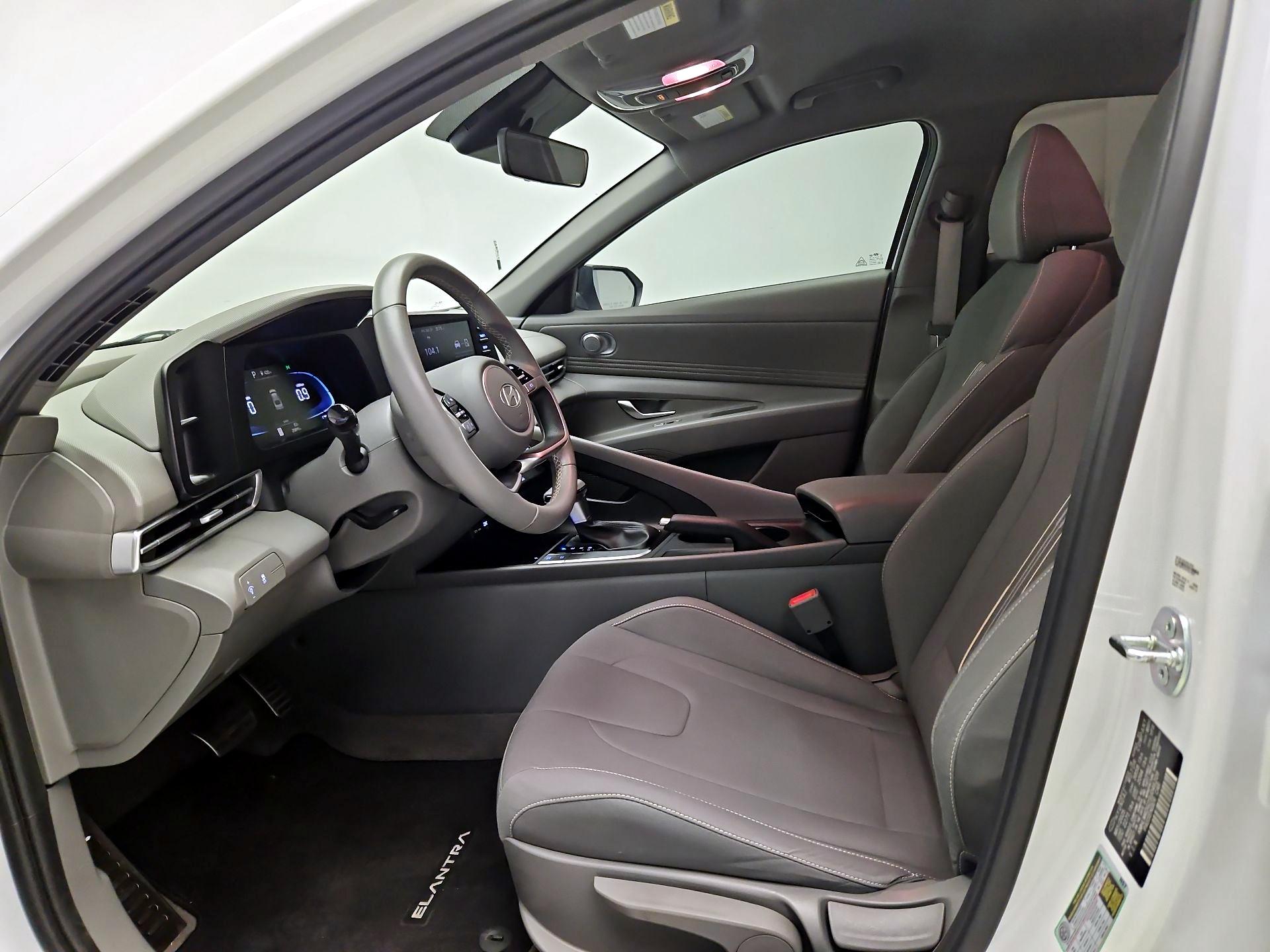 Thumbnail: 2025 Hyundai Elantra - 11