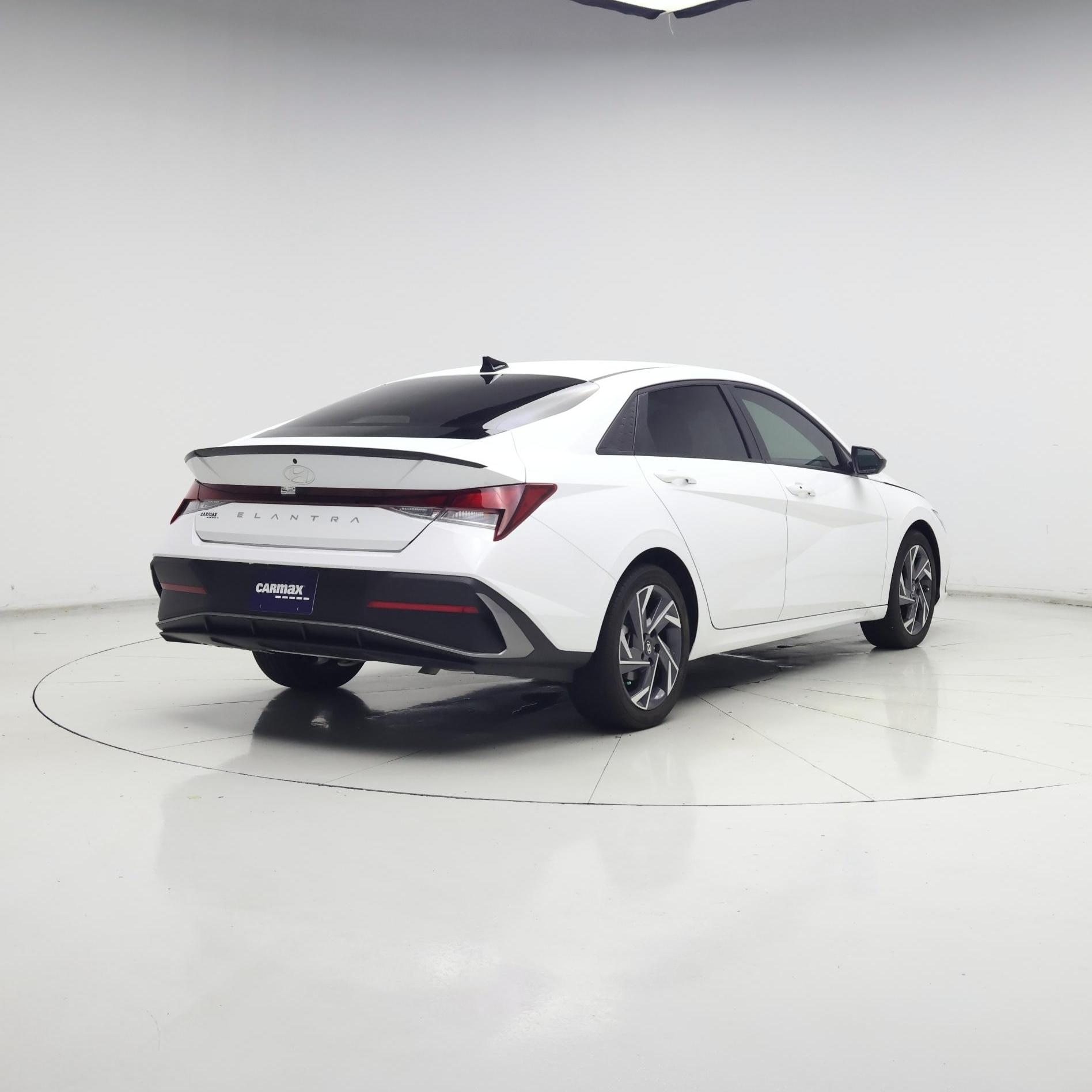 Thumbnail: 2025 Hyundai Elantra - 8
