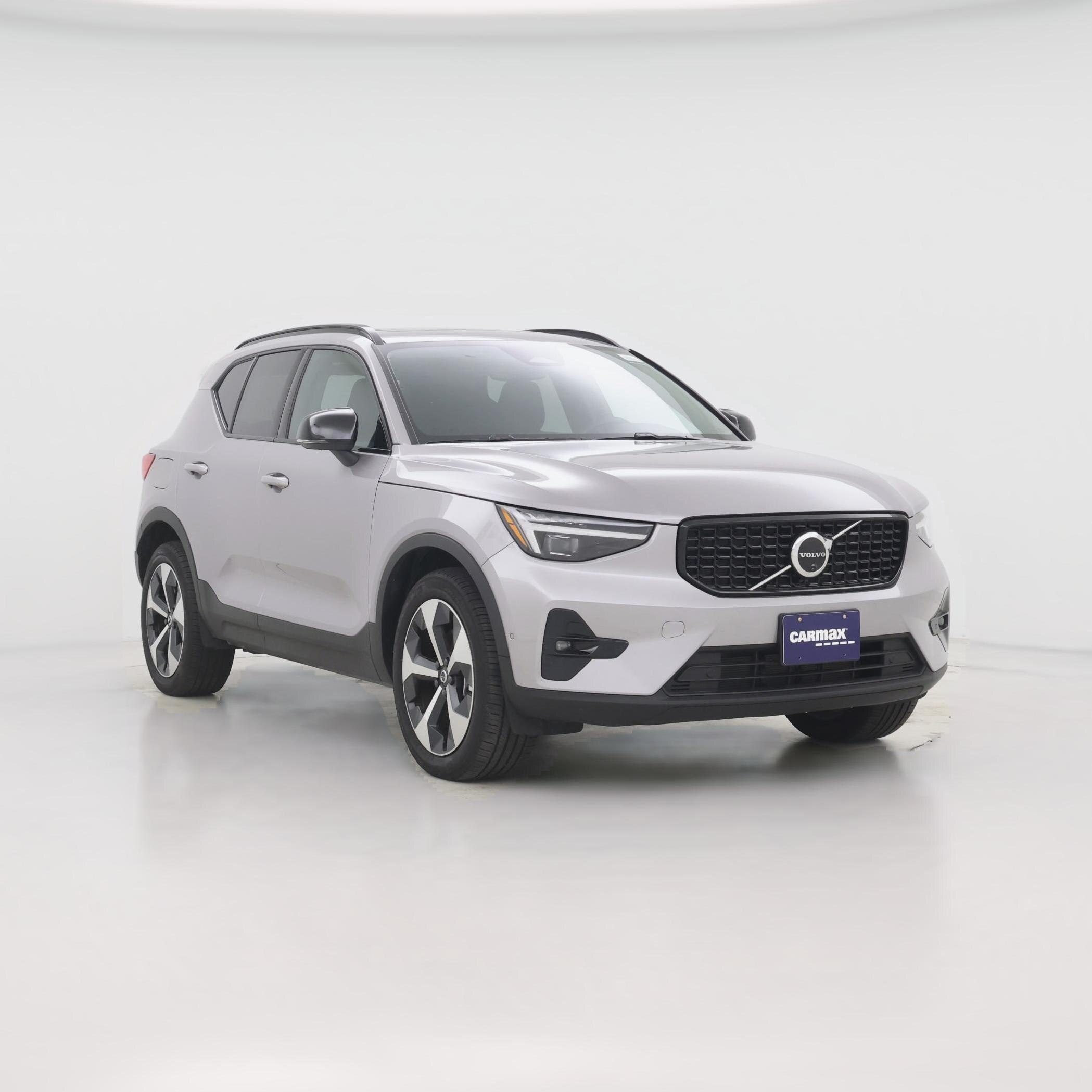 Thumbnail: 2026 Volvo XC40 - 1