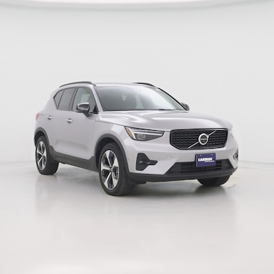 2026 Volvo XC40 B5 Plus