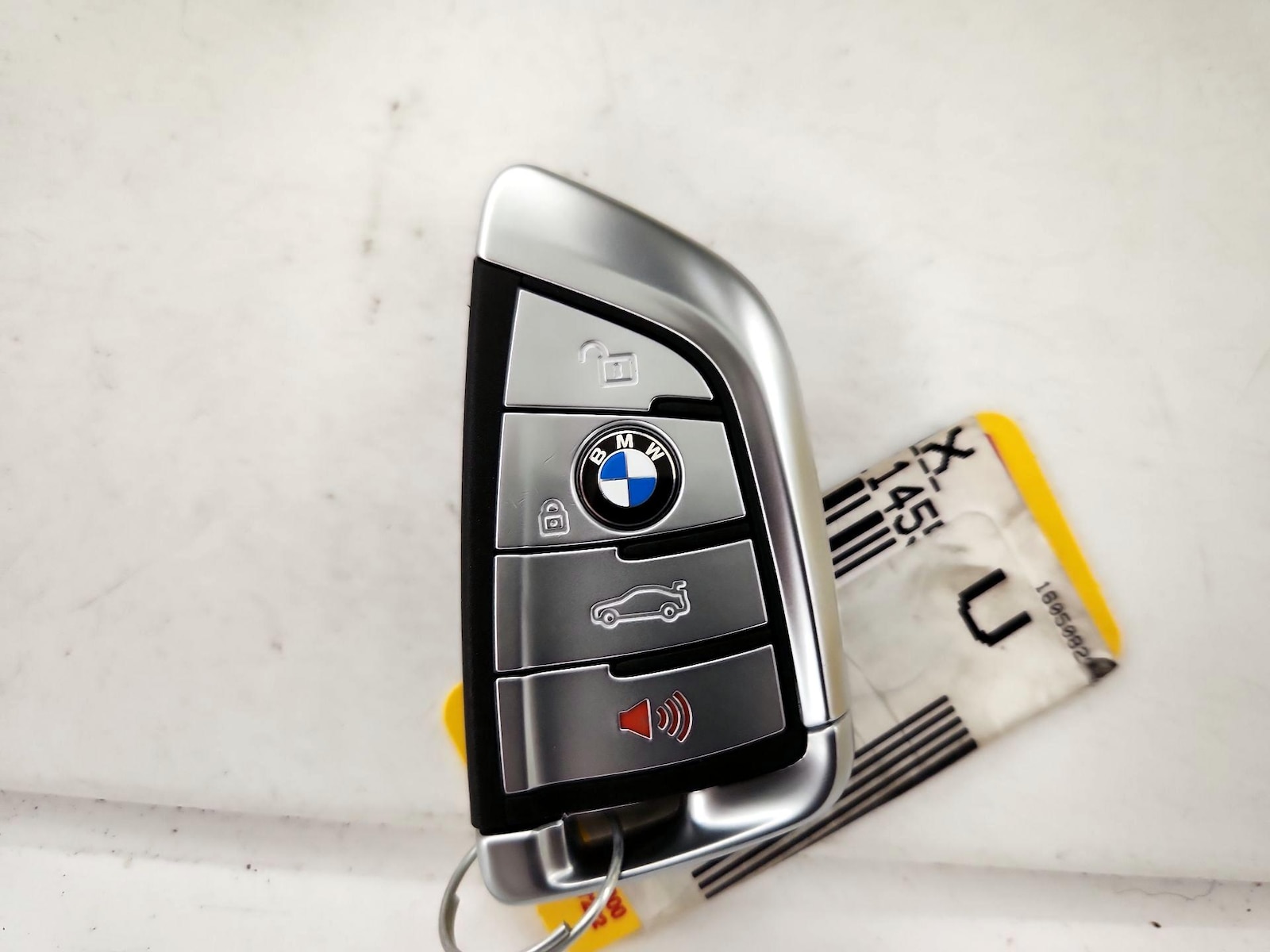 2020 BMW 5 Series 530e - Photo 26