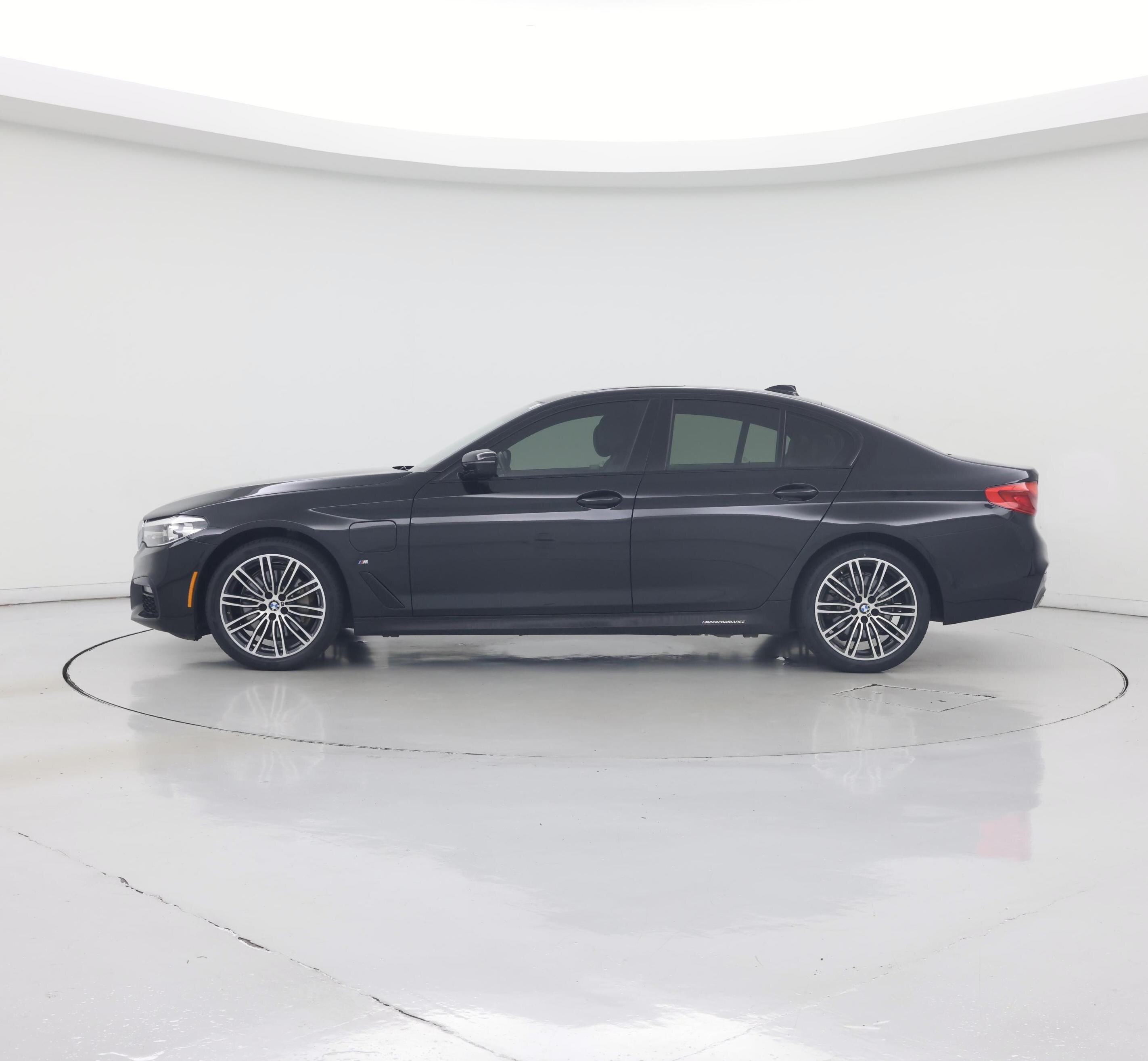 Thumbnail: 2020 BMW 5 Series - 3