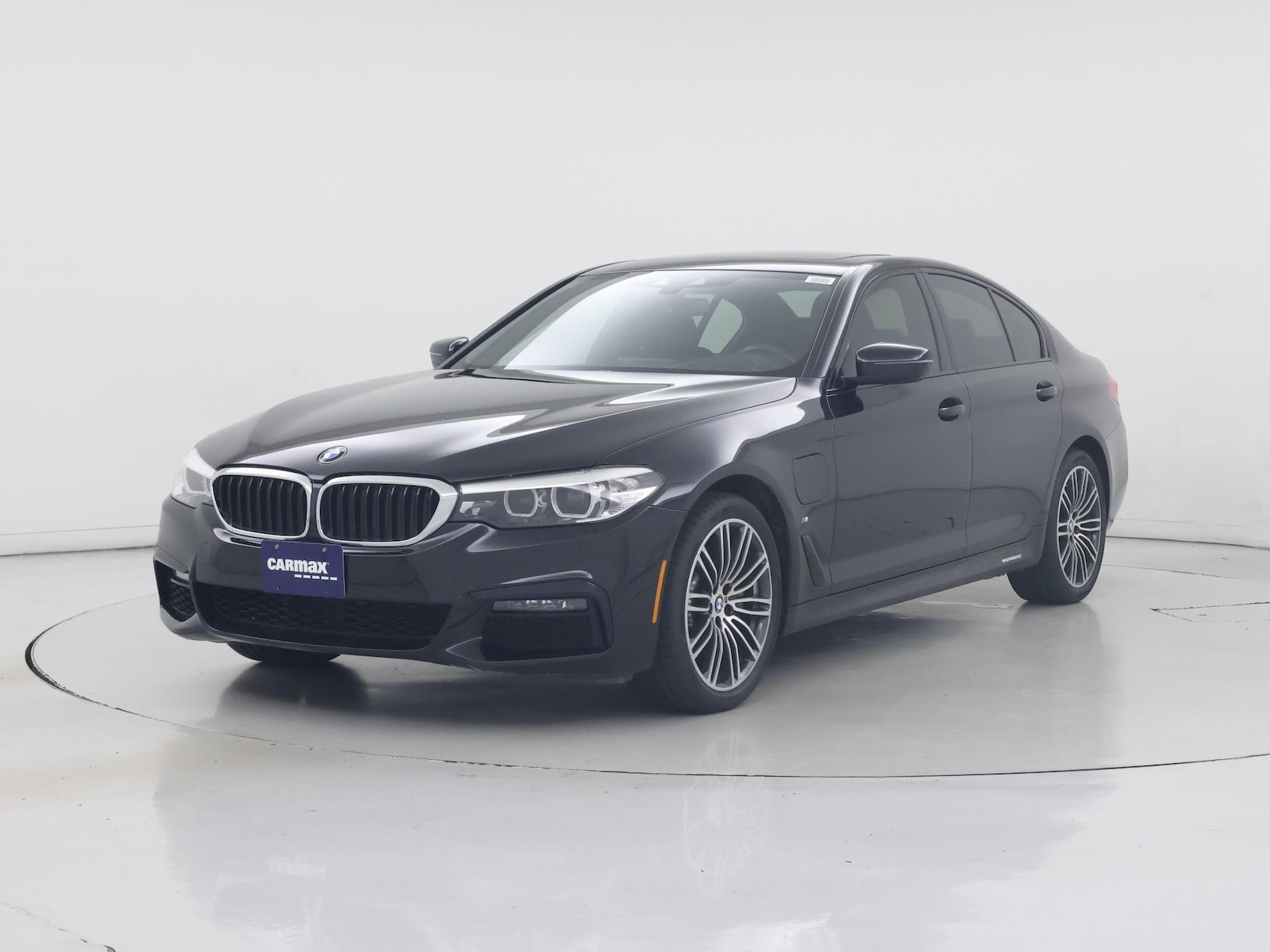2020 BMW 5 Series 530e - Photo 5