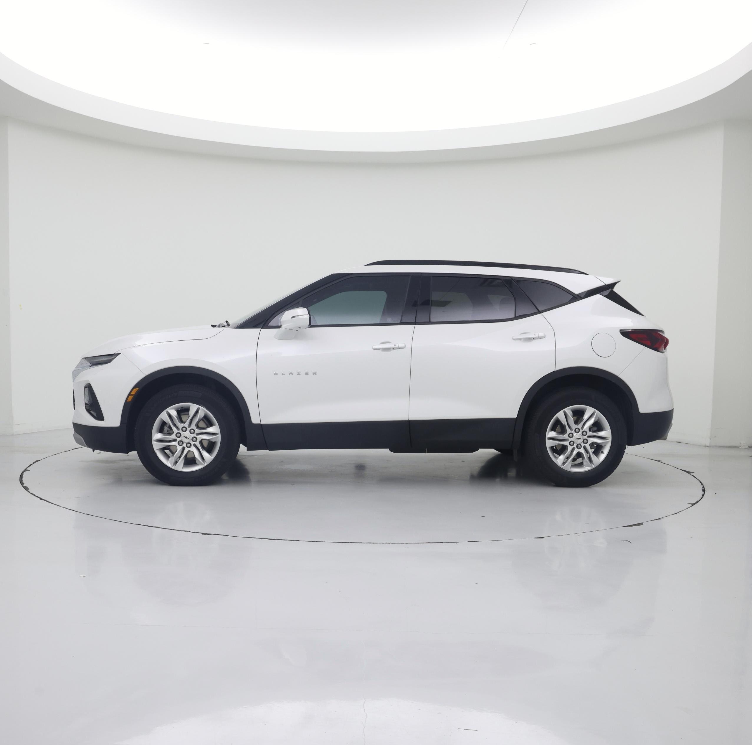 Thumbnail: 2022 Chevrolet Blazer - 3
