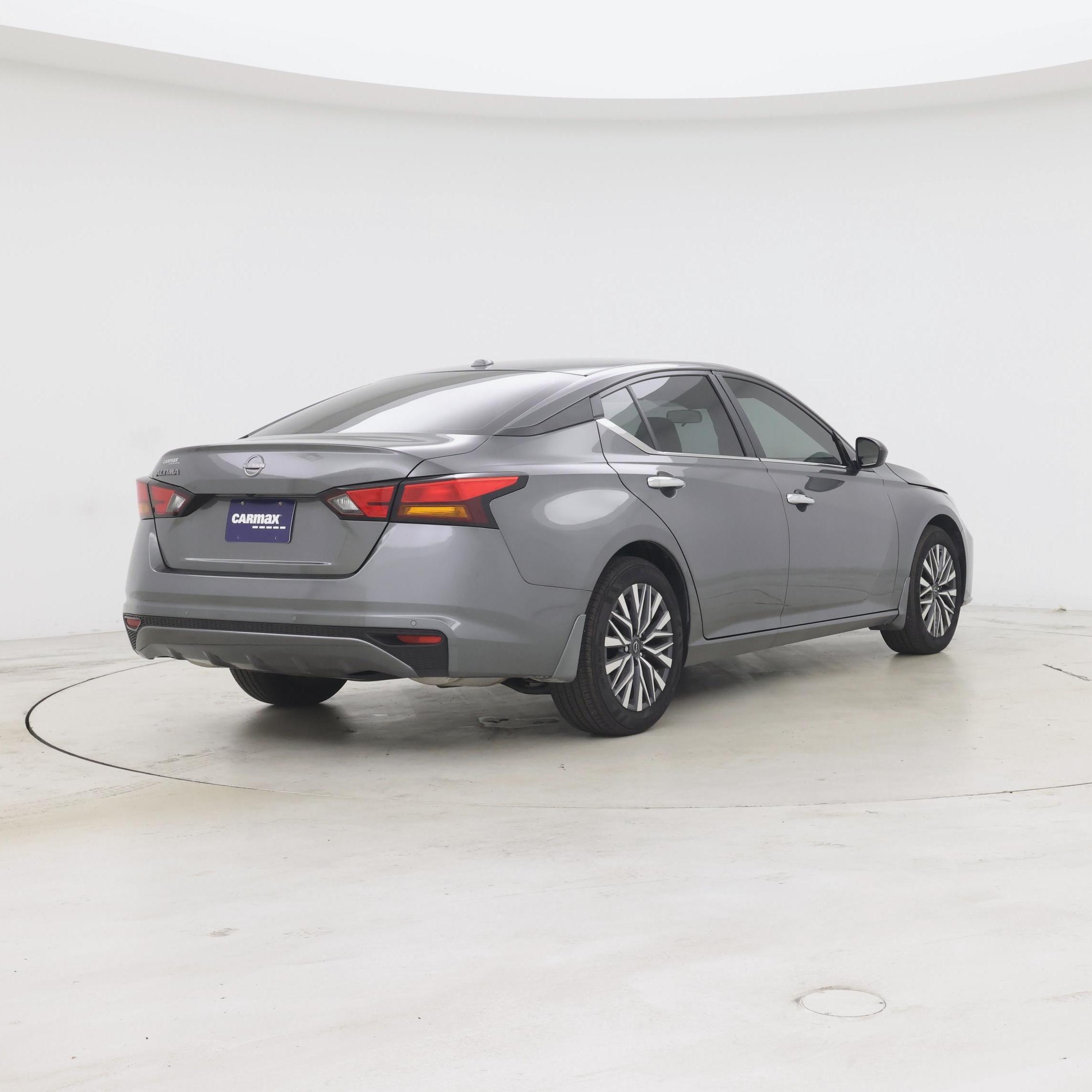 Thumbnail: 2025 Nissan Altima - 8
