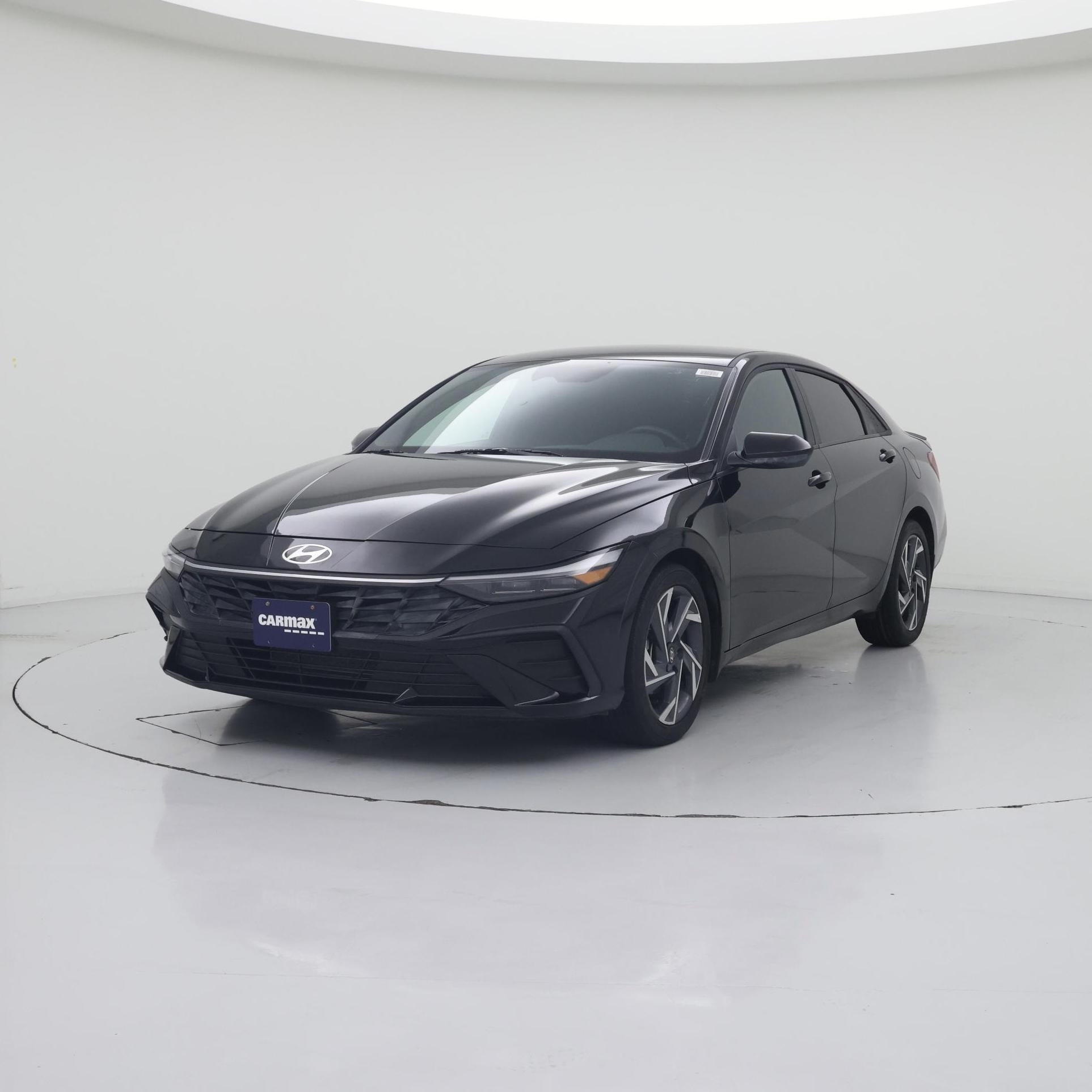 Thumbnail: 2025 Hyundai Elantra - 4