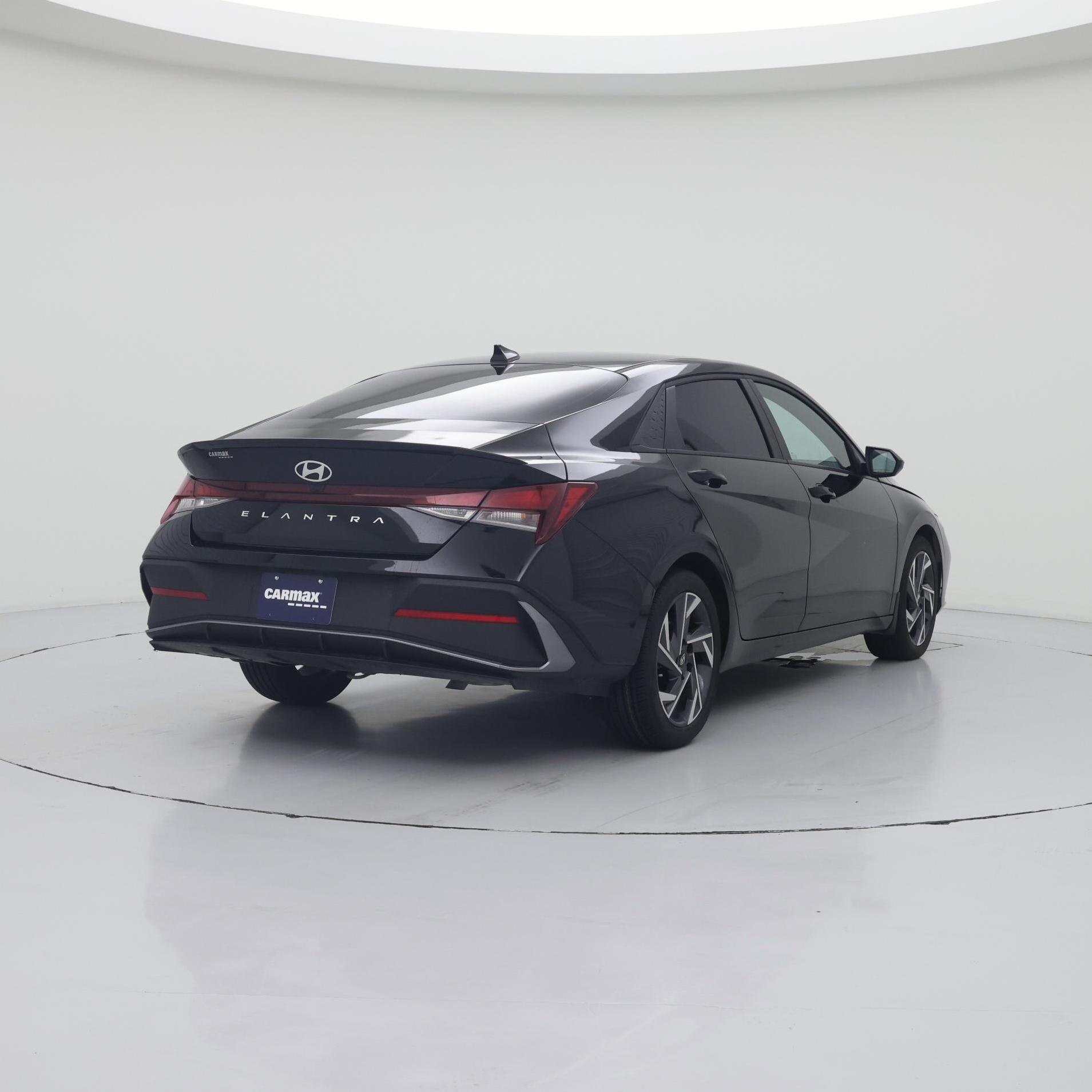 Thumbnail: 2025 Hyundai Elantra - 8
