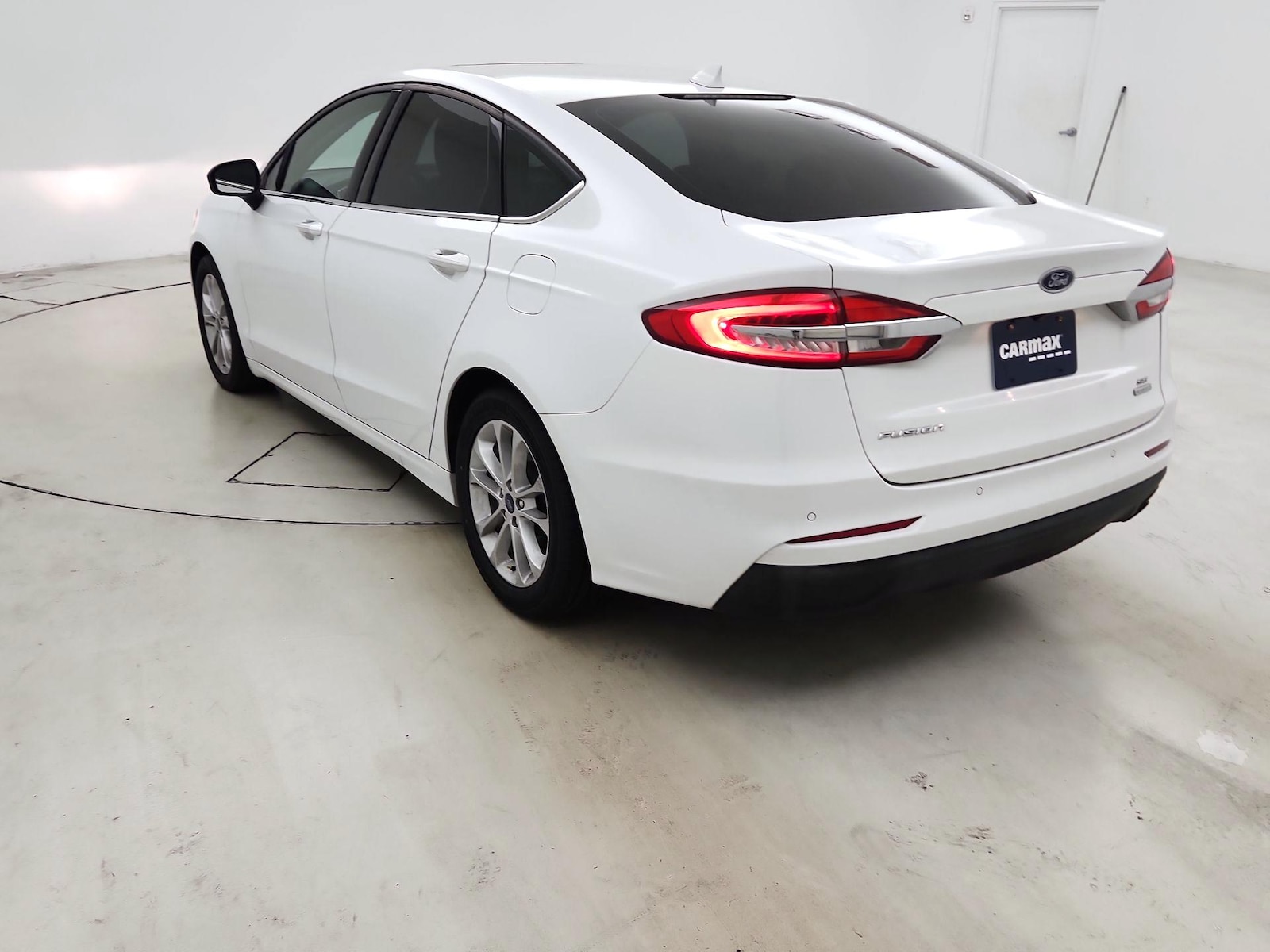 2020 Ford Fusion SE - Photo 7