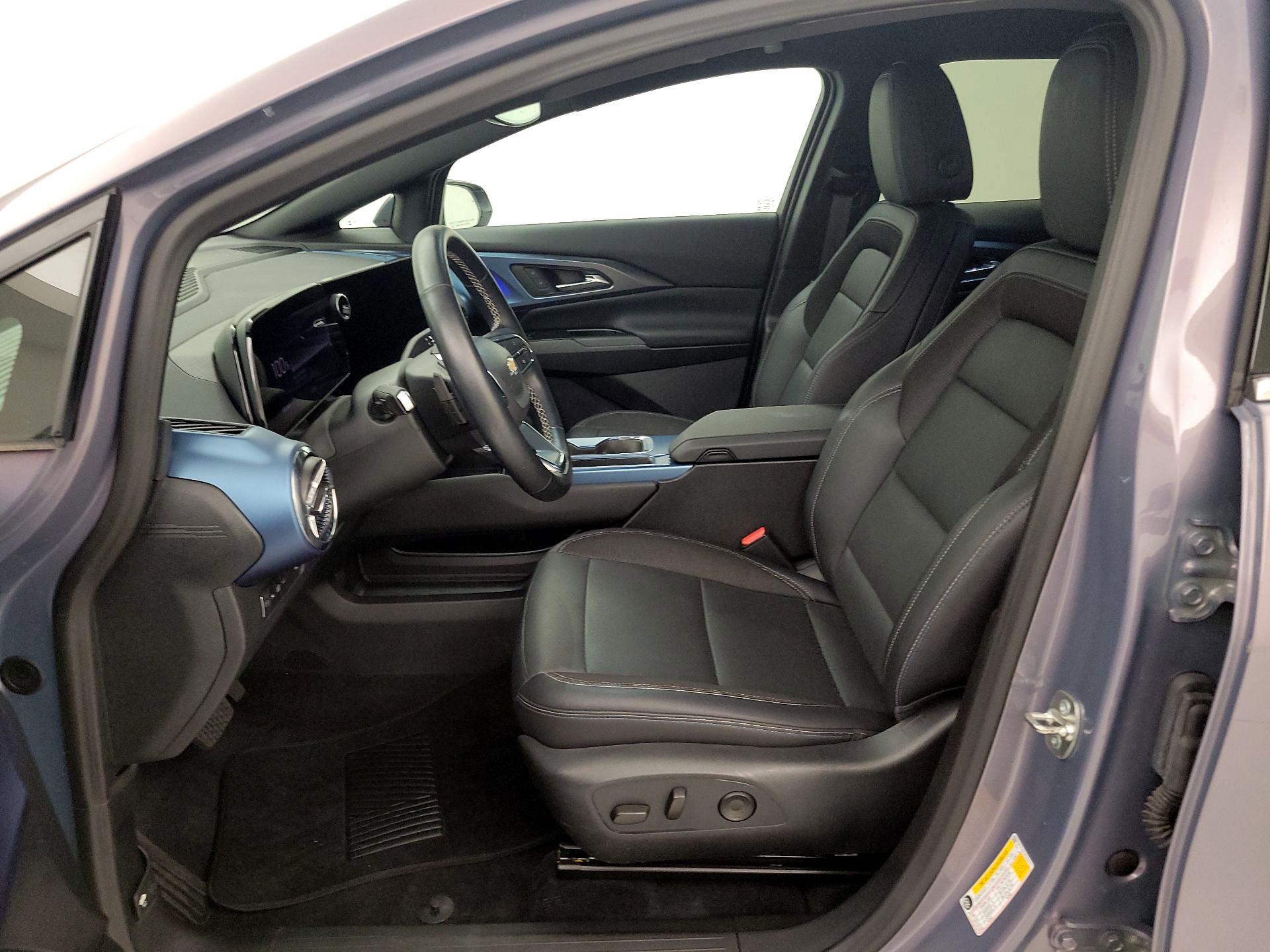 Thumbnail: 2024 Chevrolet Equinox - 11