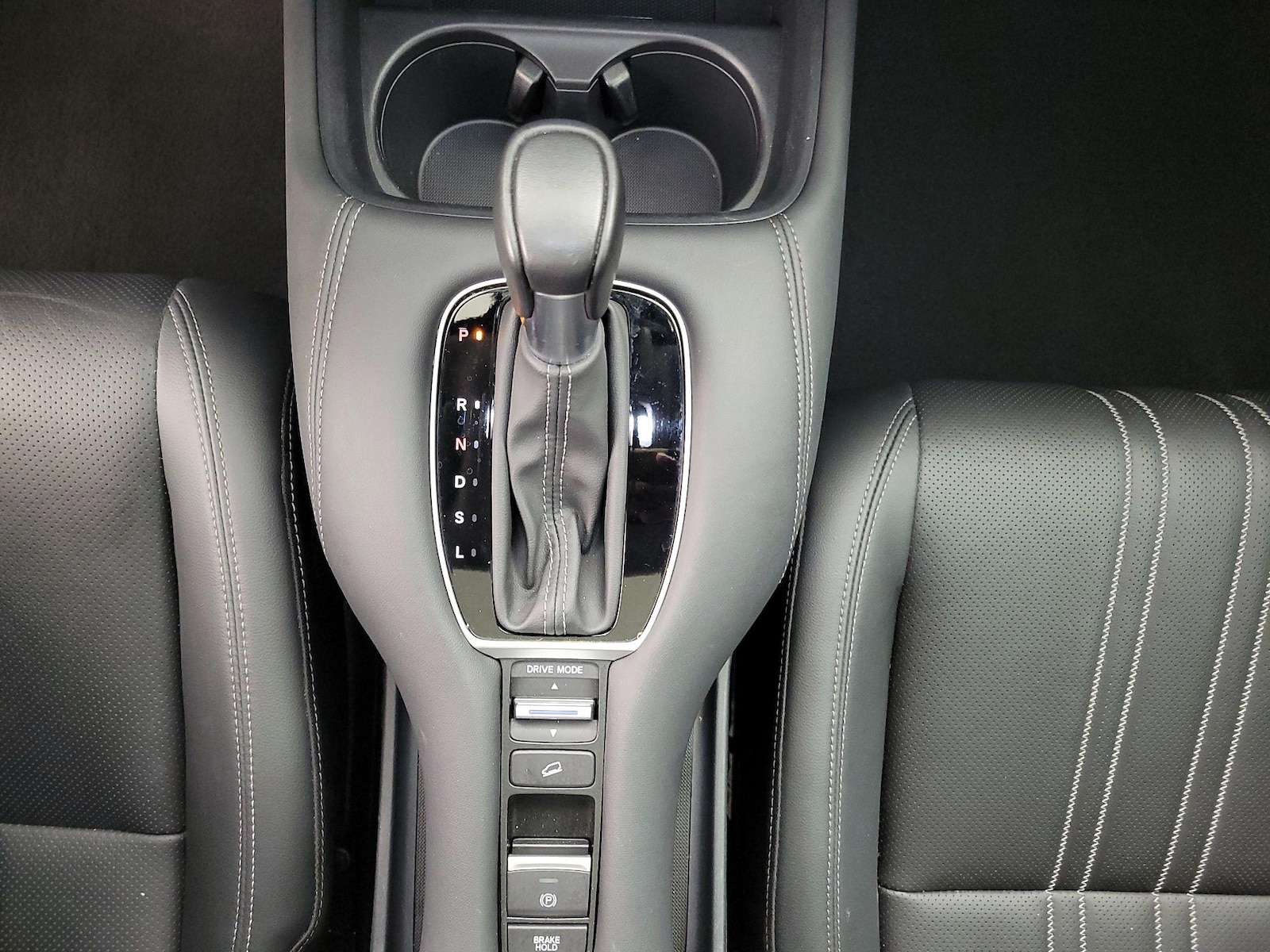 2024 Honda HR-V EX-L - Photo 18