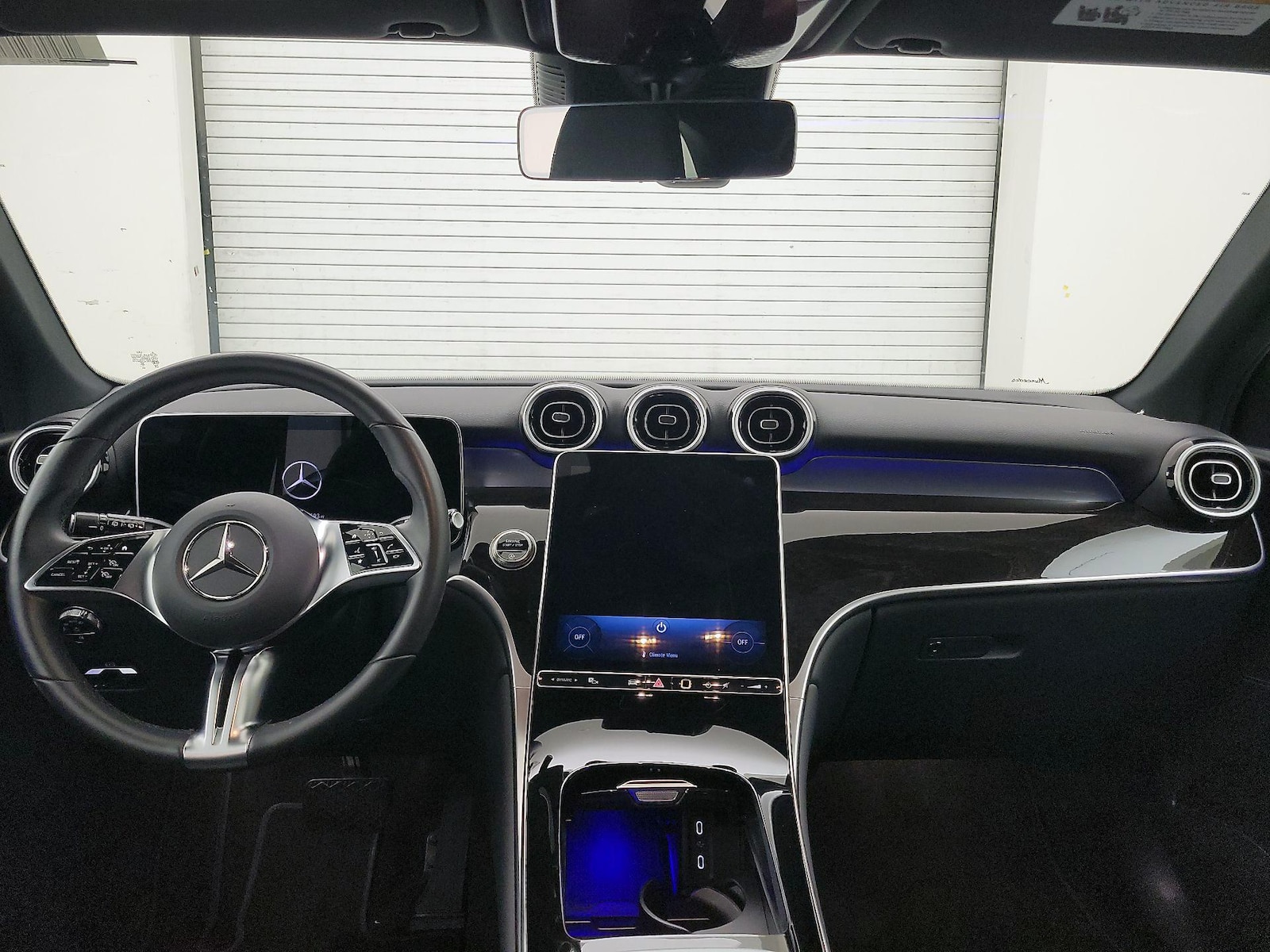 2025 Mercedes-Benz GLC Base - Photo 10