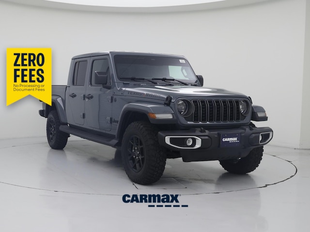 Gray 2026 Jeep Gladiator Pickup Truck Four-Wheel Drive Automatic