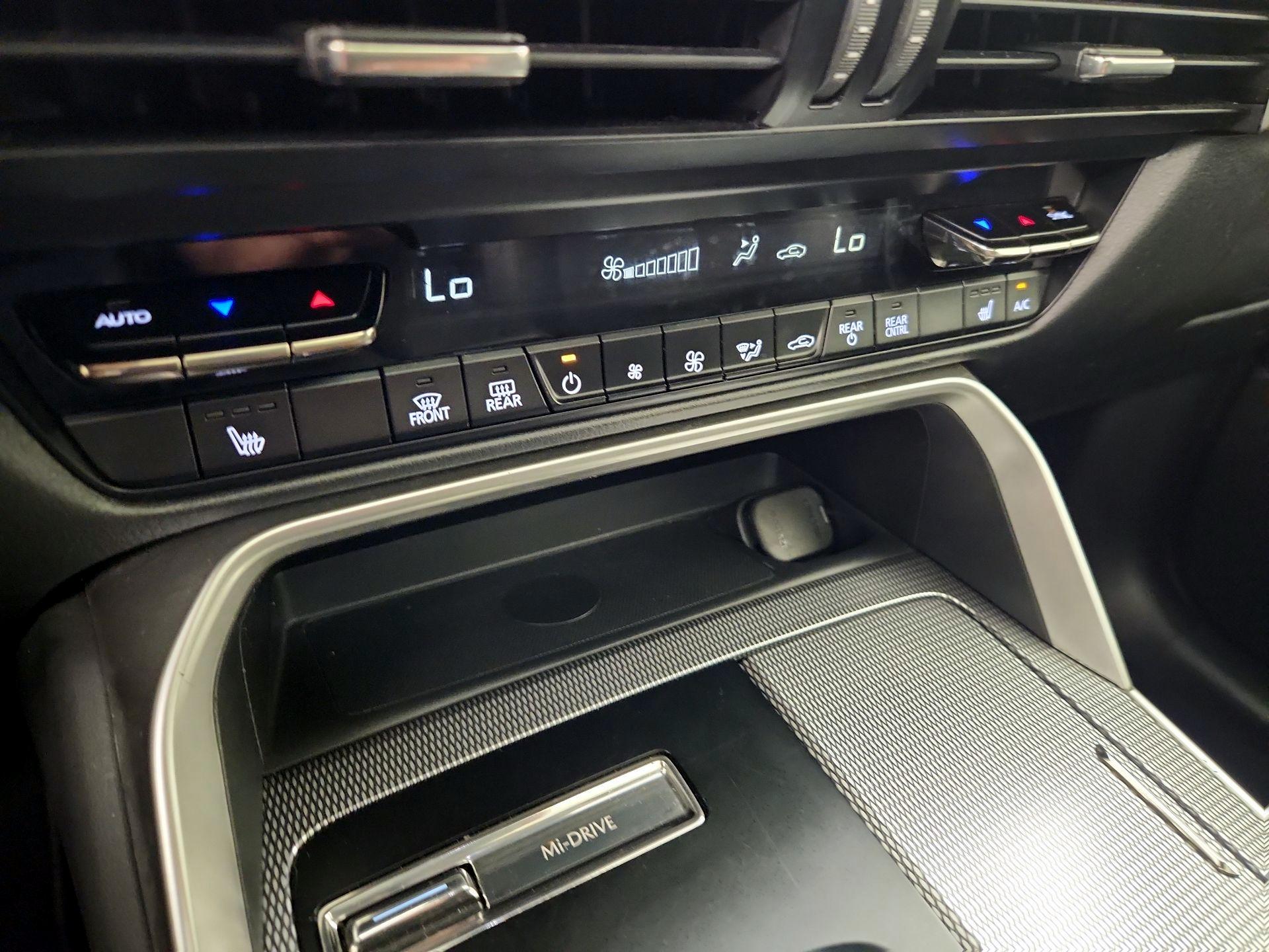 Thumbnail: 2025 Mazda CX-90 - 16