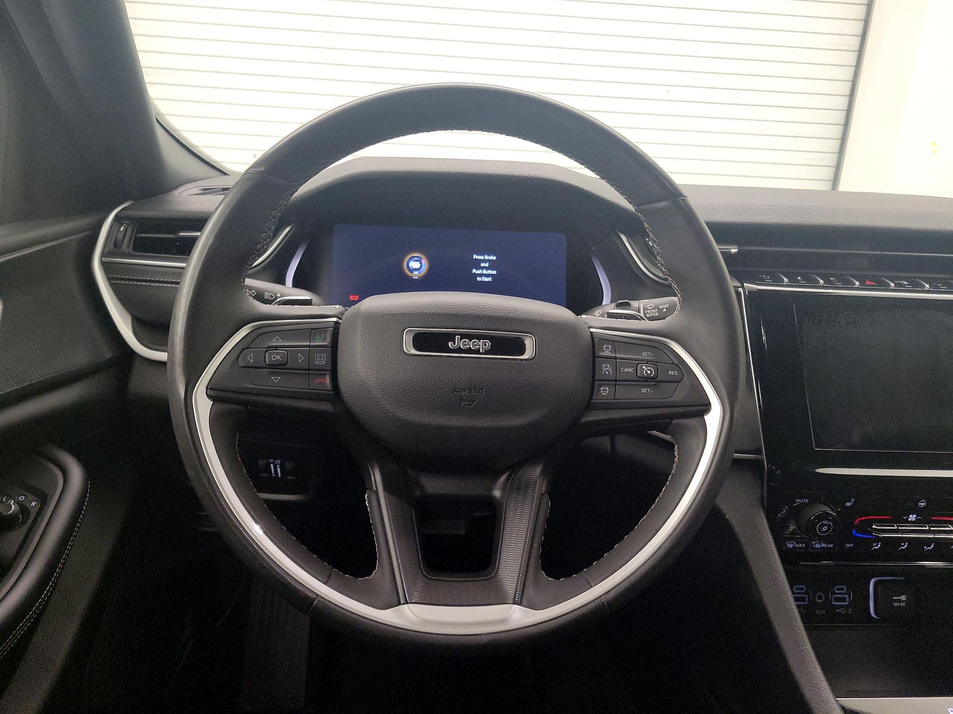 Thumbnail: 2024 Jeep Grand Cherokee - 10