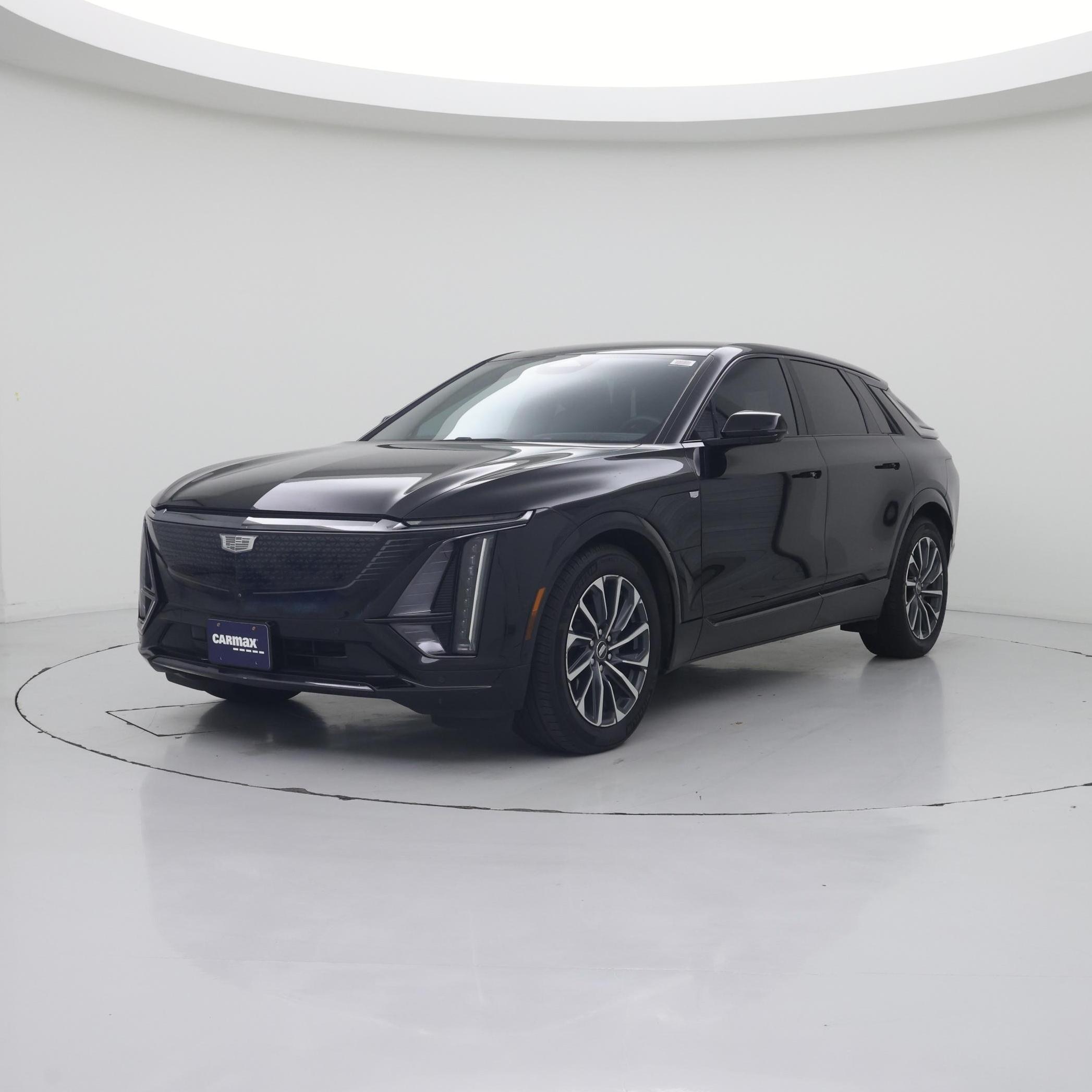 Thumbnail: 2024 Cadillac Lyriq - 4
