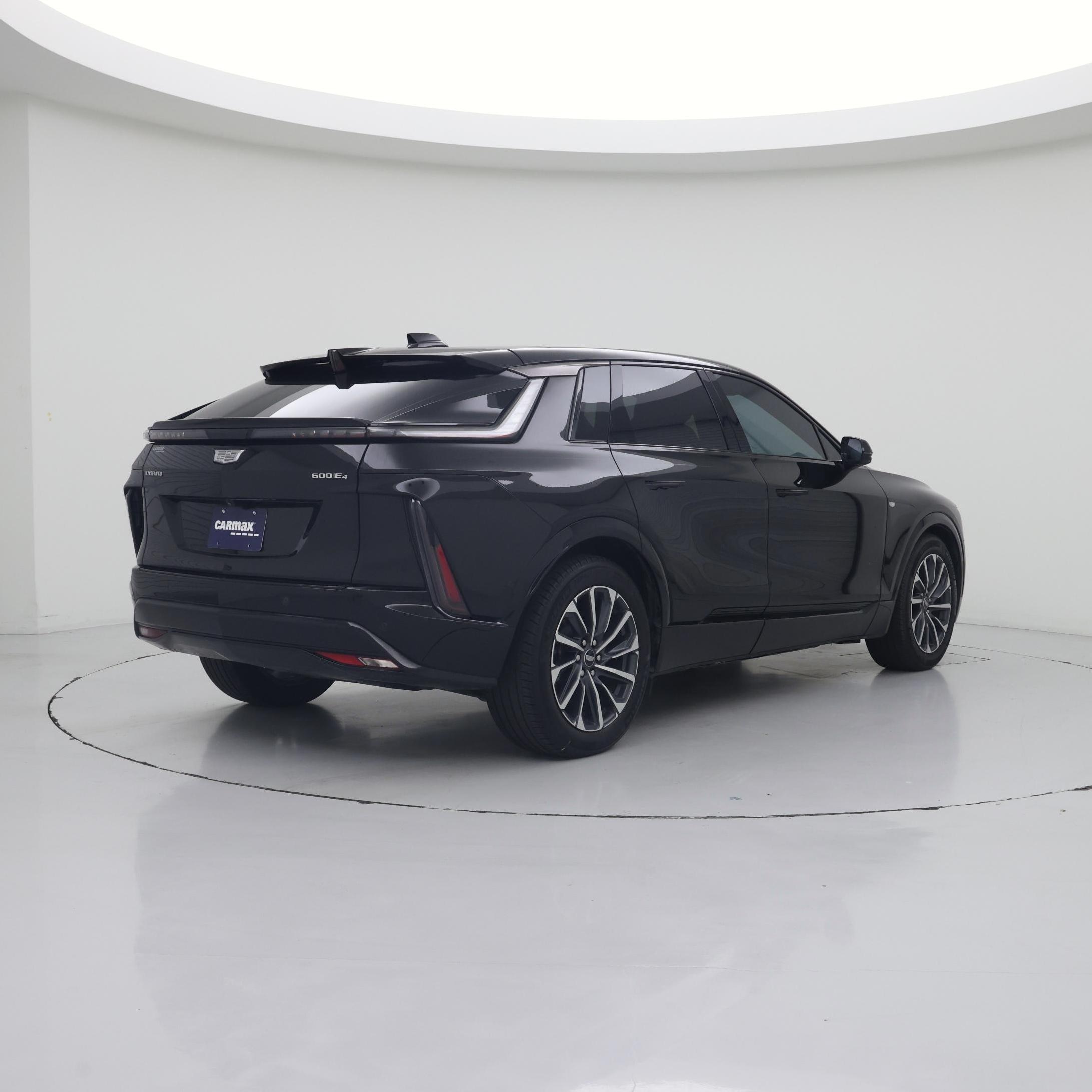 Thumbnail: 2024 Cadillac Lyriq - 8