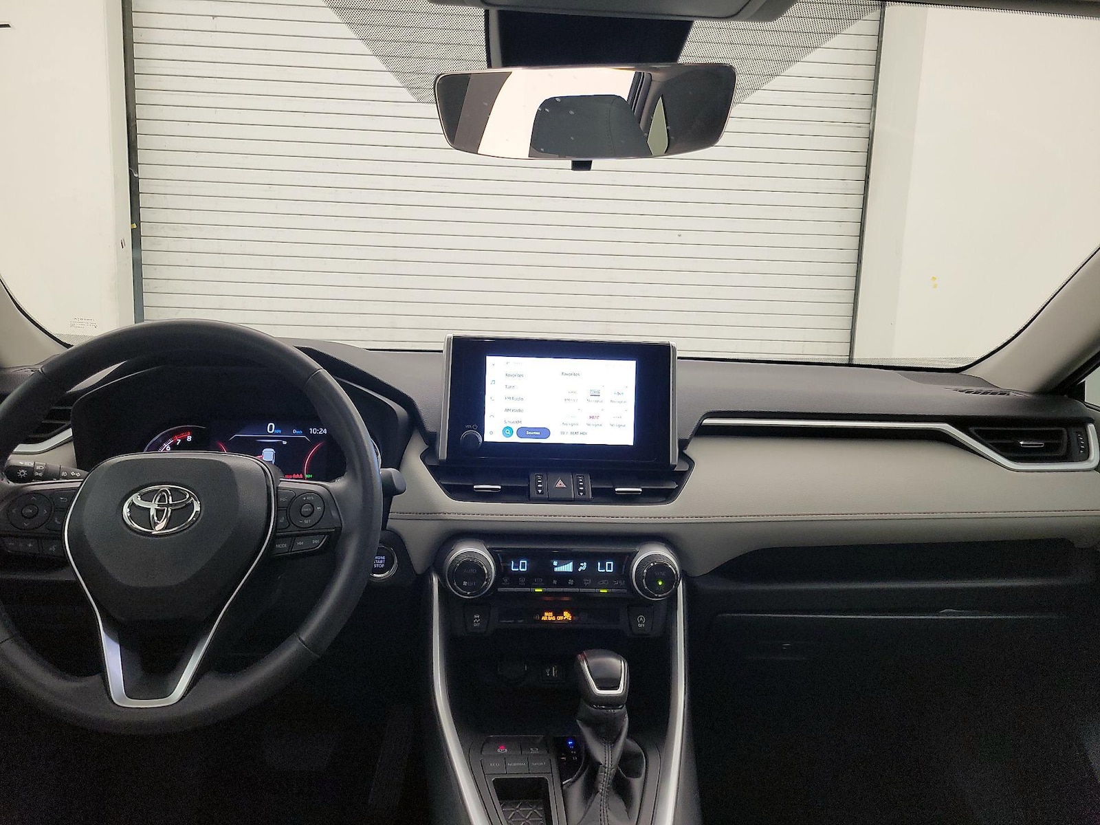 2024 Toyota RAV4 XLE Premium - Photo 10