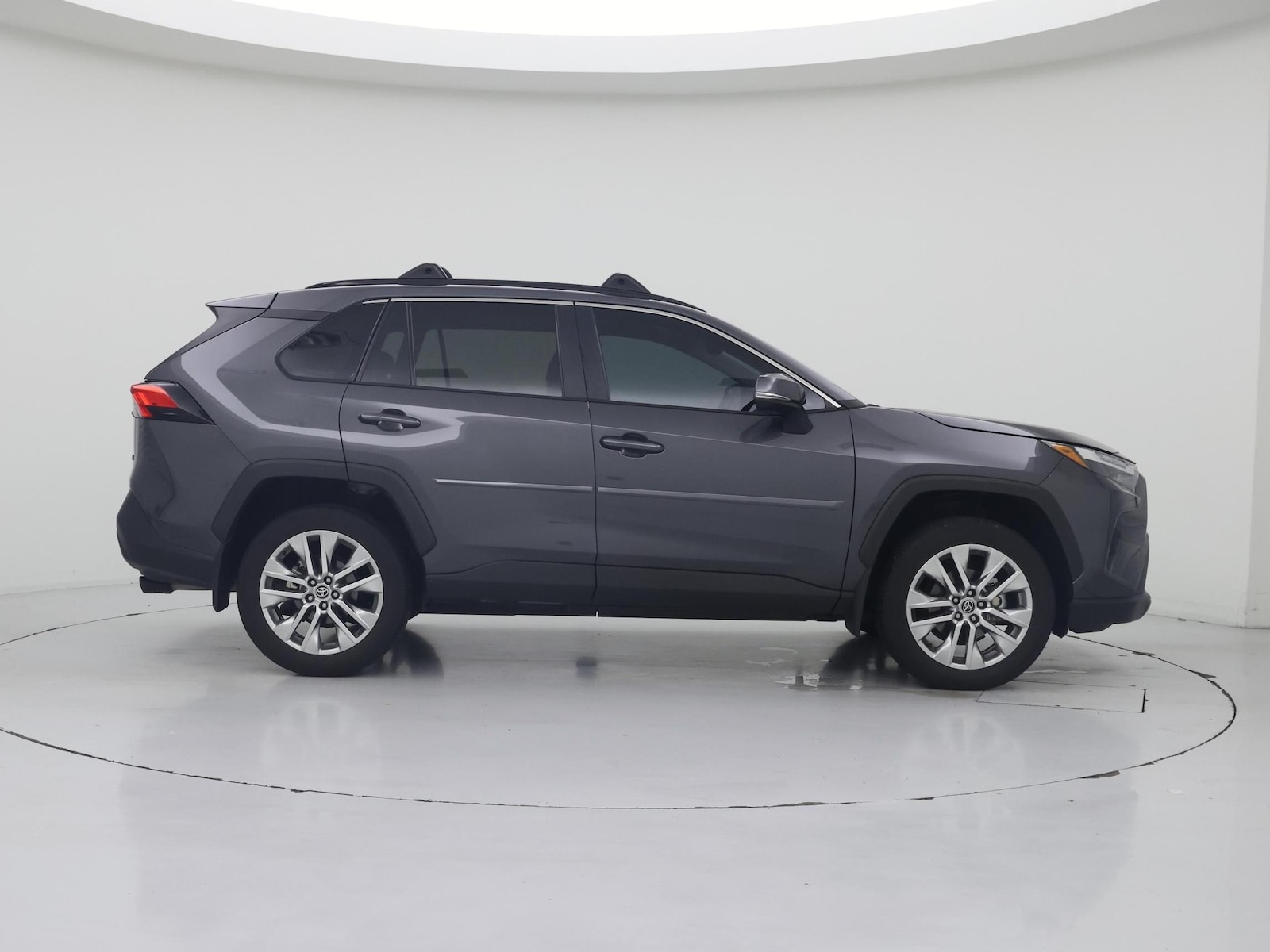 2024 Toyota RAV4 XLE Premium - Photo 8