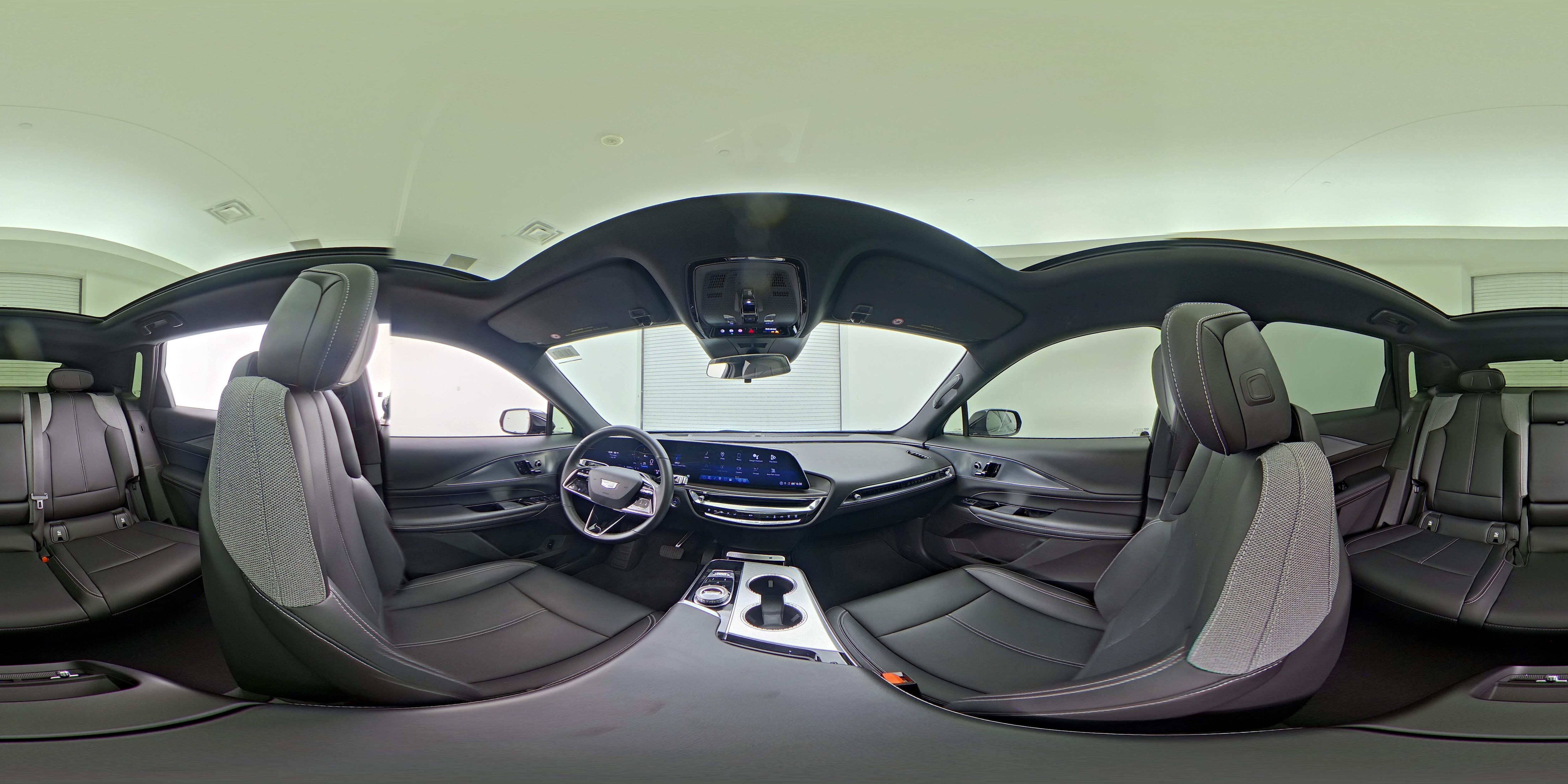 2024 Cadillac LYRIQ Tech - Photo 25