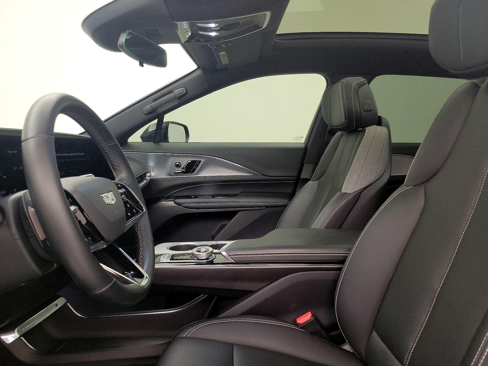 2024 Cadillac LYRIQ Tech - Photo 20