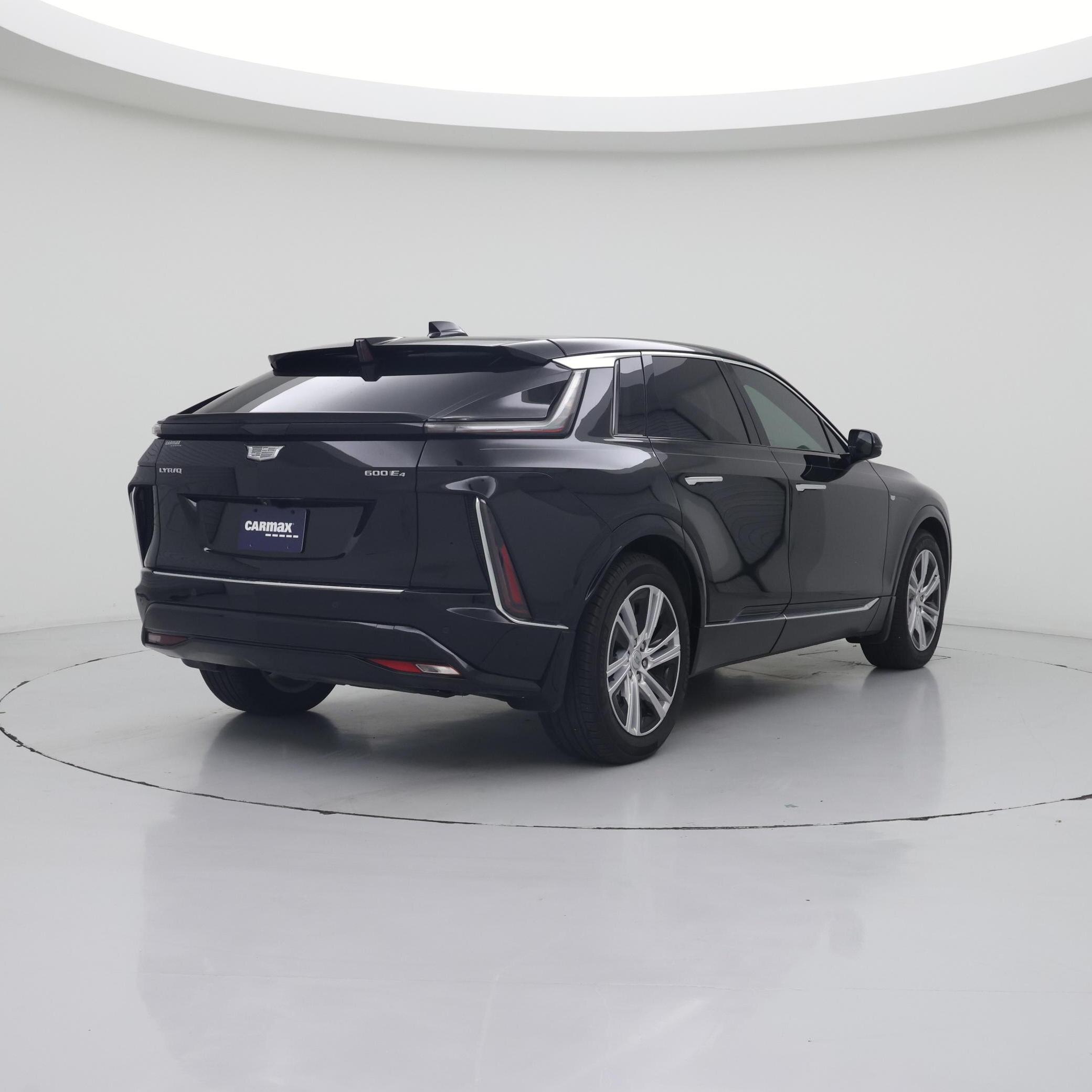 Thumbnail: 2024 Cadillac Lyriq - 8
