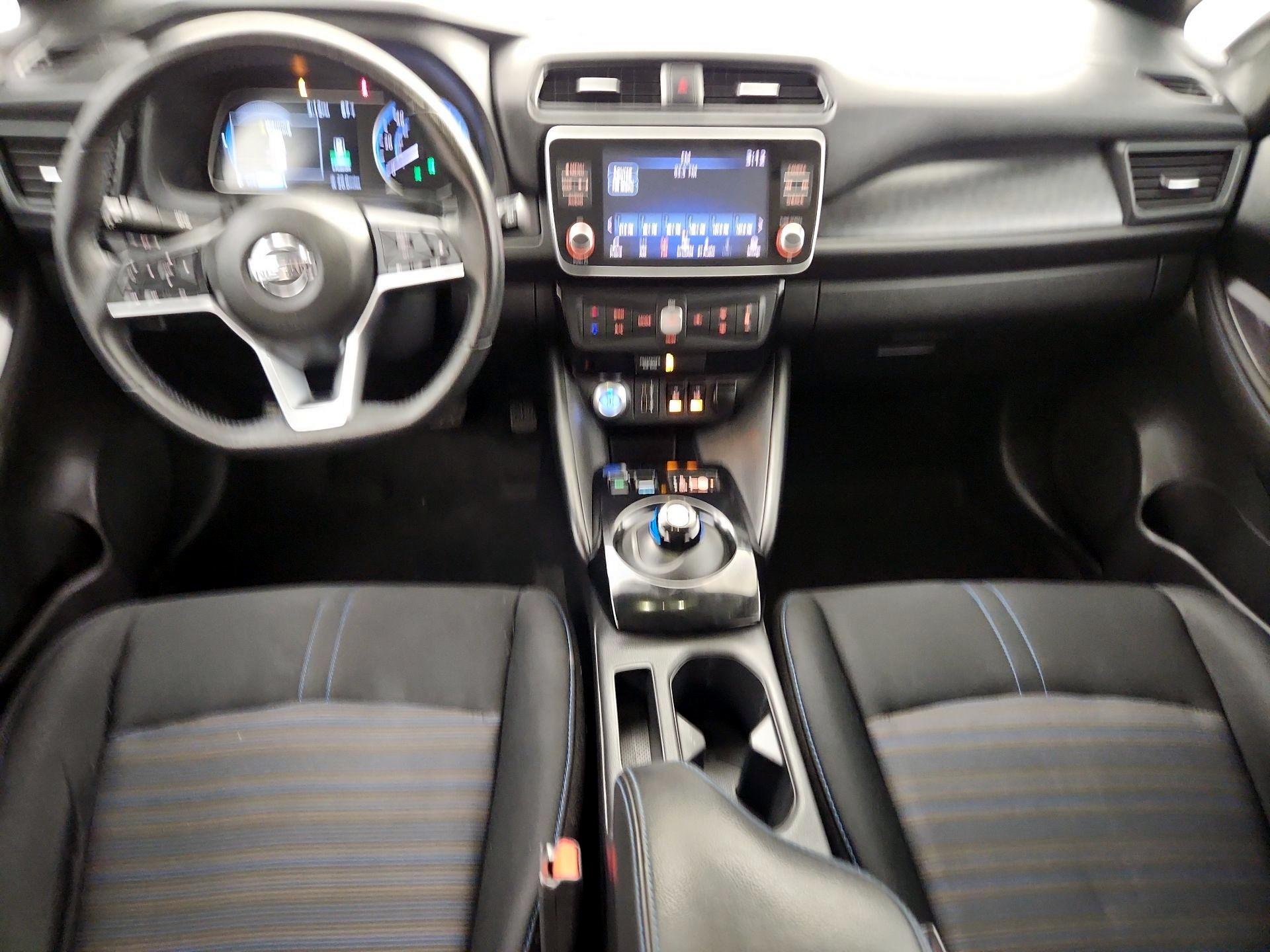 Thumbnail: 2022 Nissan Leaf - 9