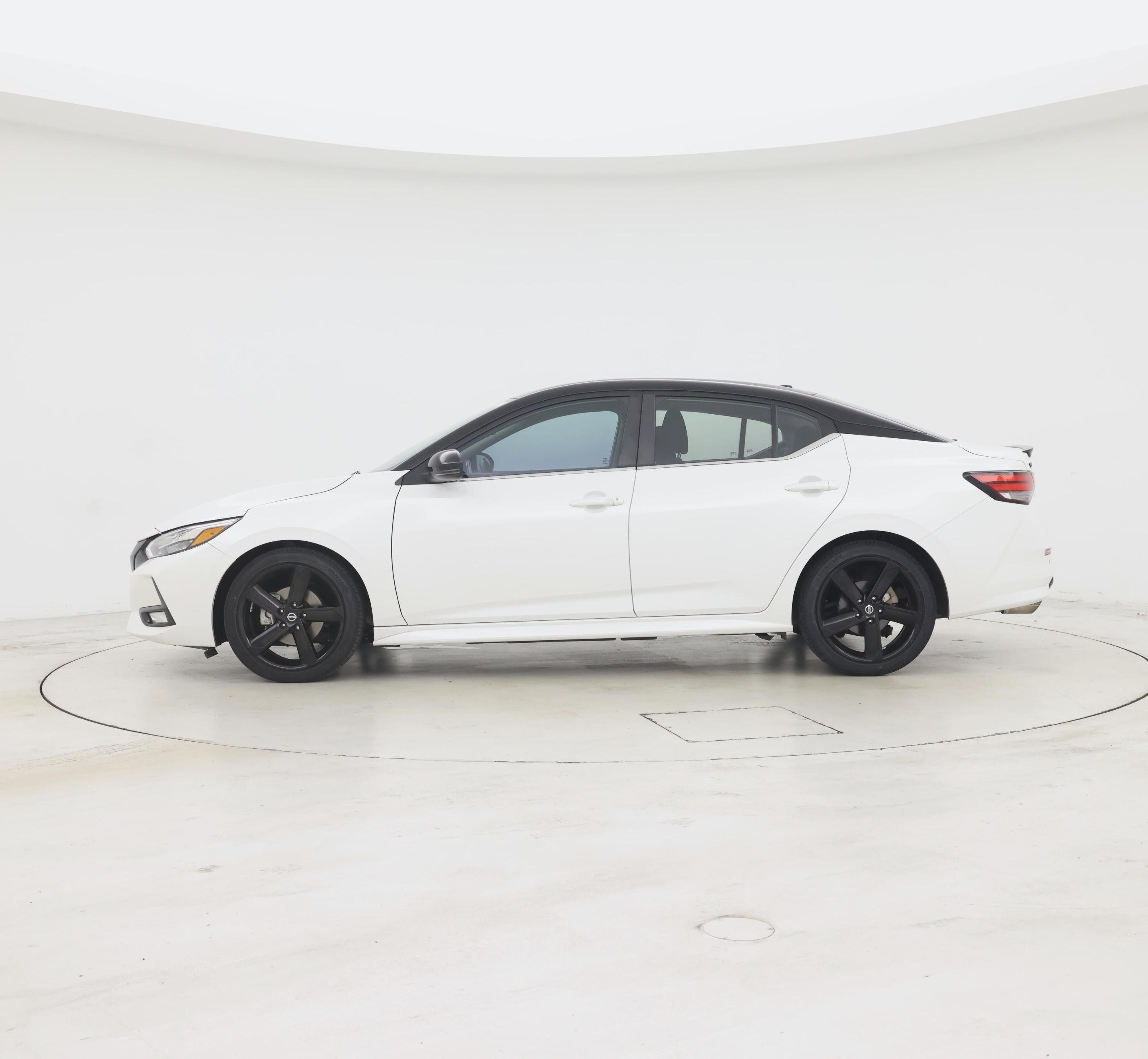 Thumbnail: 2023 Nissan Sentra - 3