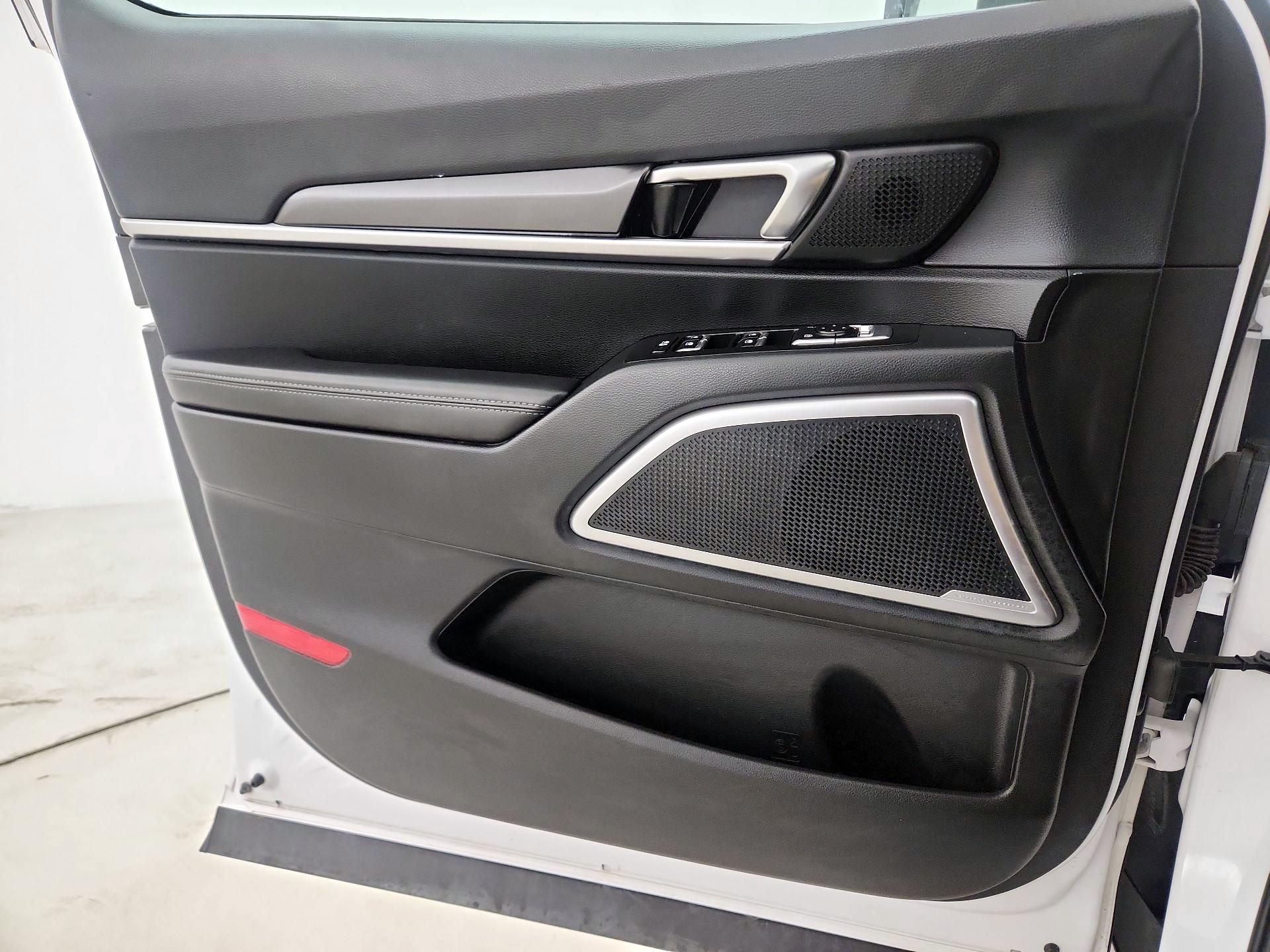 Thumbnail: 2025 Kia Telluride - 12