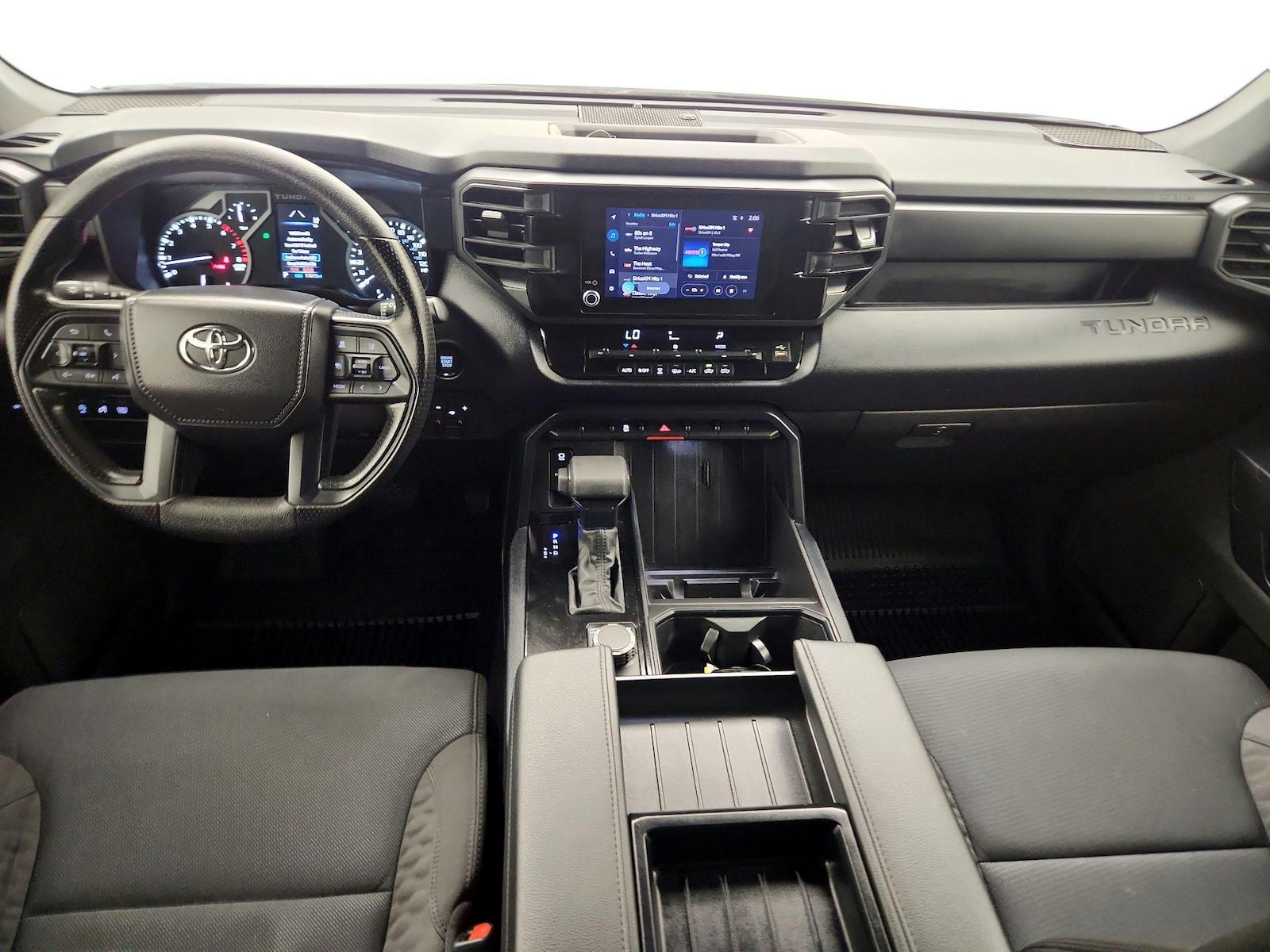 2025 Toyota Tundra SR5 - Photo 10