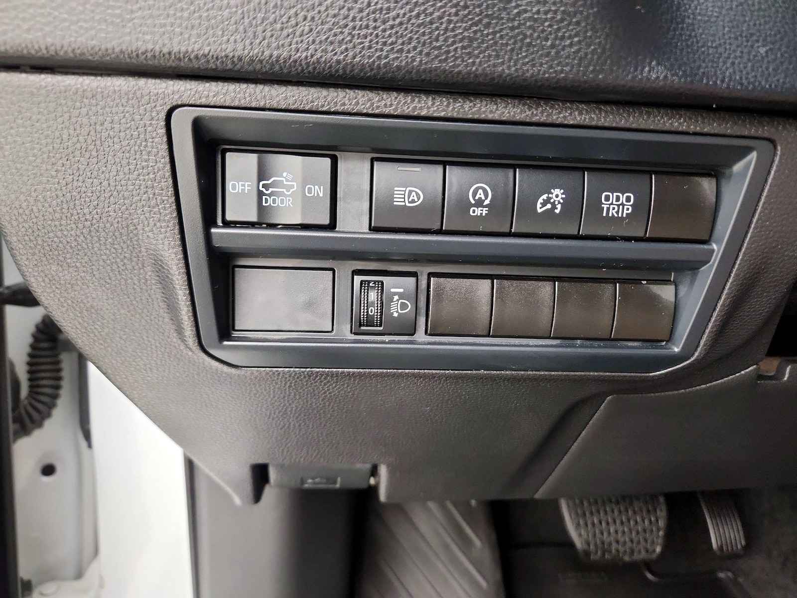 2025 Toyota Tundra SR5 - Photo 14