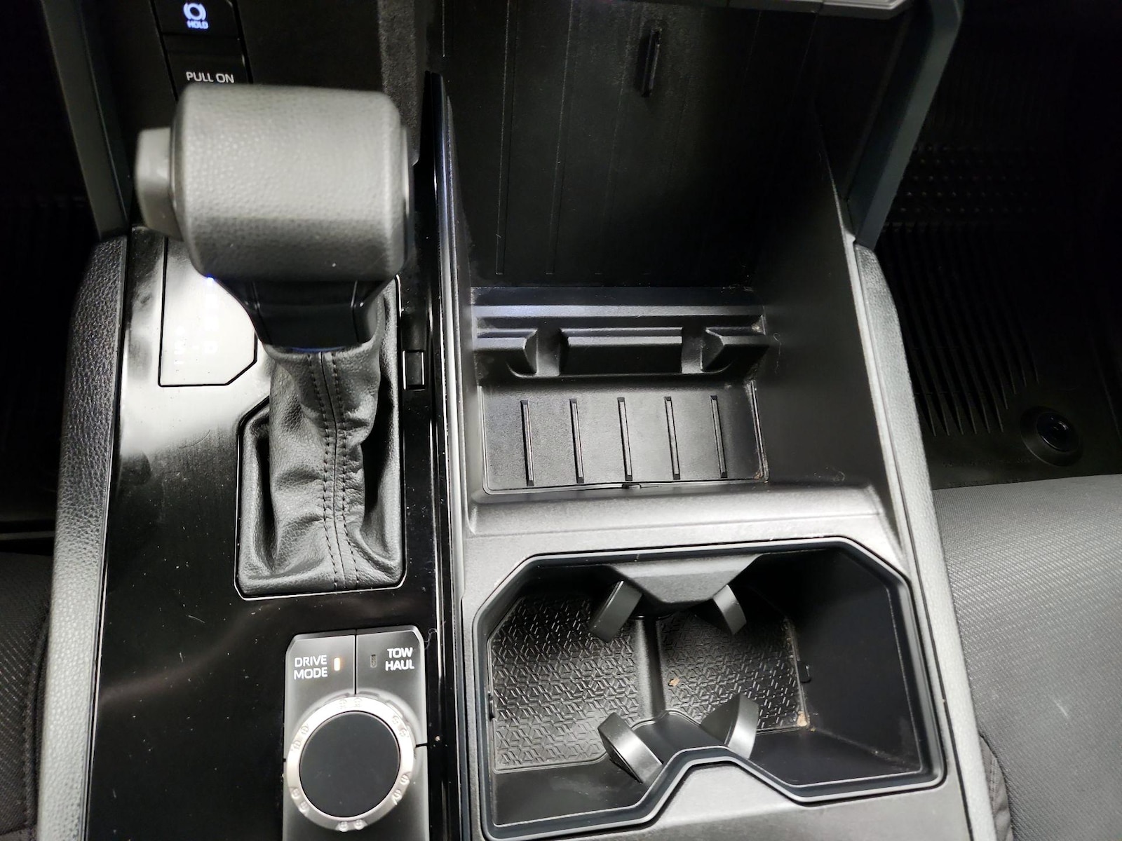 2025 Toyota Tundra SR5 - Photo 18