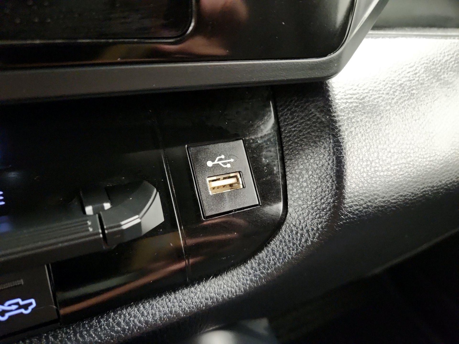 2025 Toyota Tundra SR5 - Photo 19