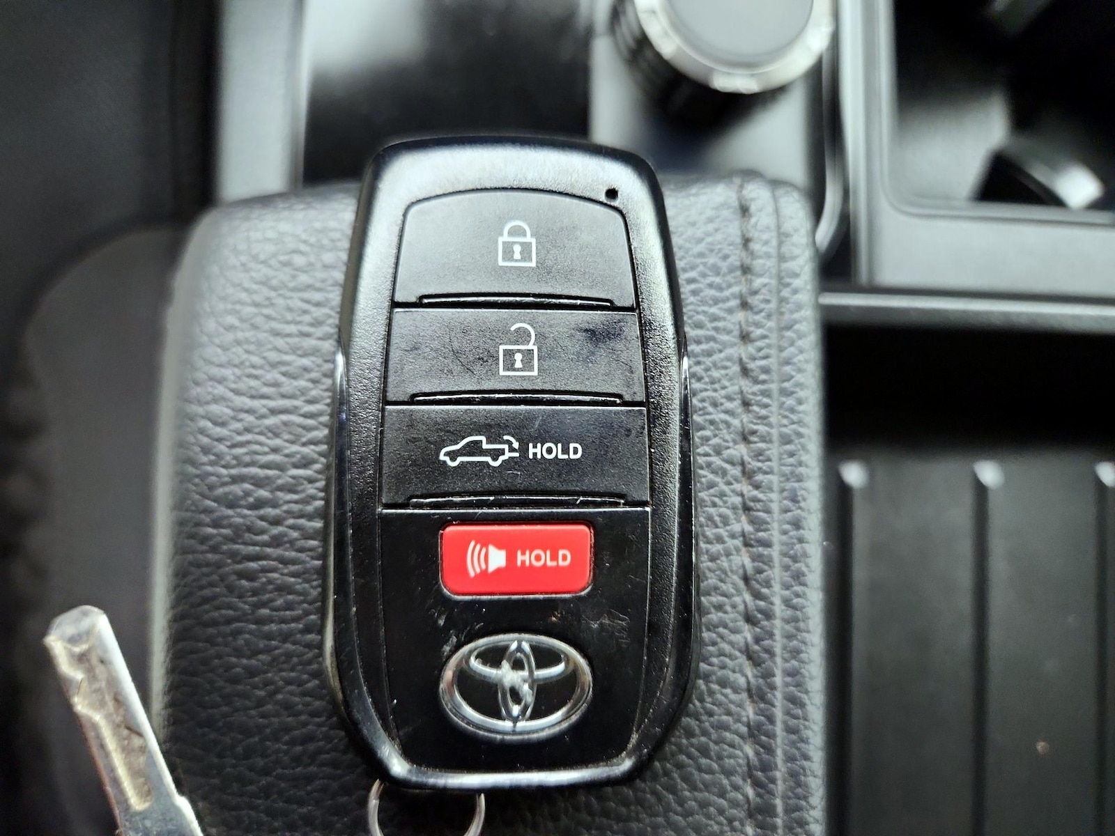 2025 Toyota Tundra SR5 - Photo 23