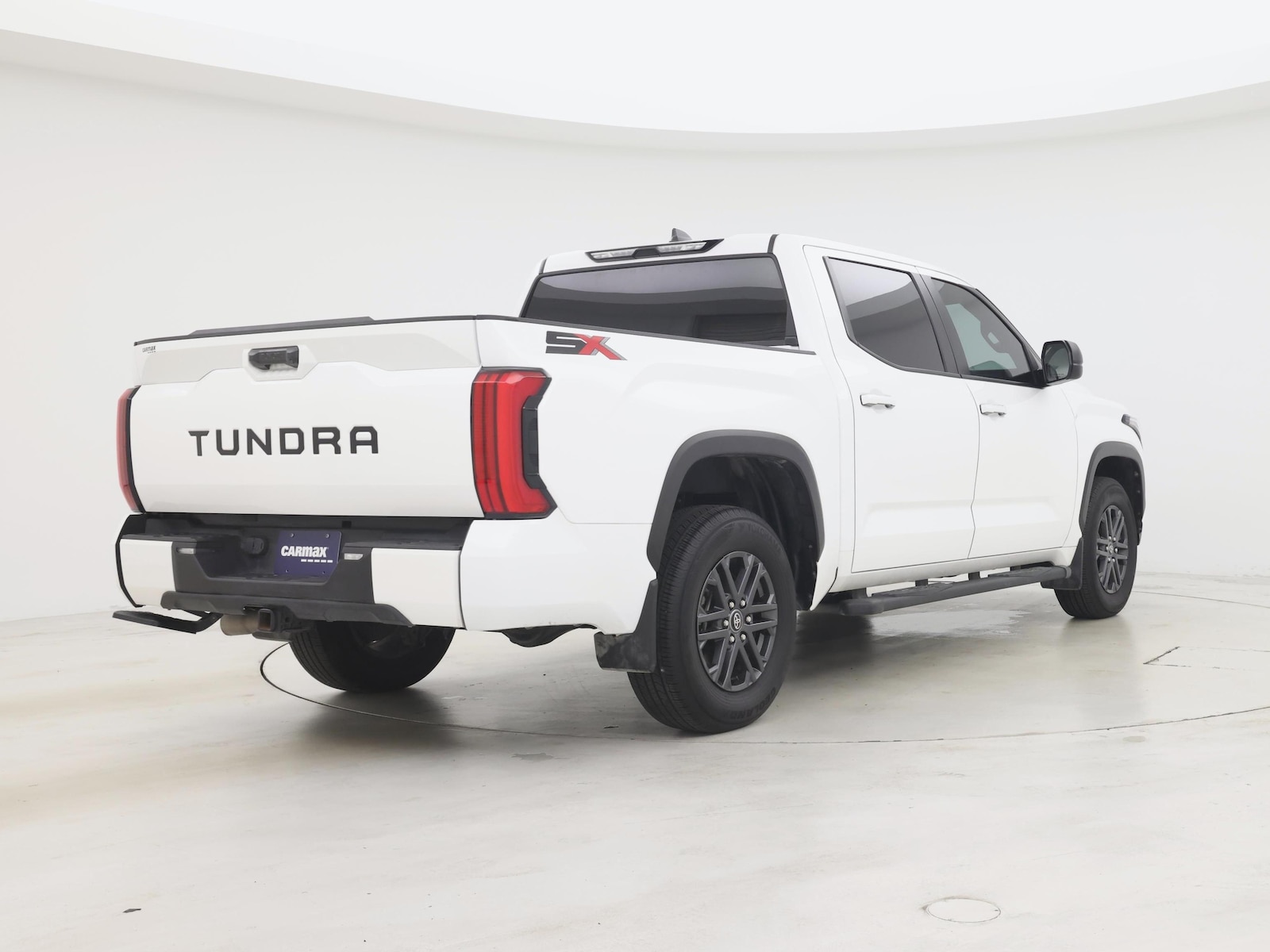 2025 Toyota Tundra SR5 - Photo 9