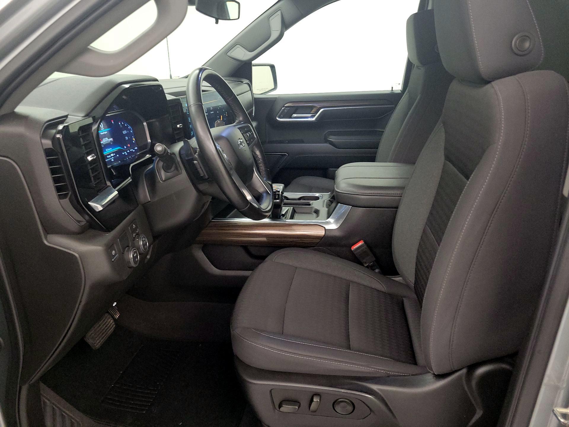 Thumbnail: 2023 Chevrolet Silverado 1500 - 11