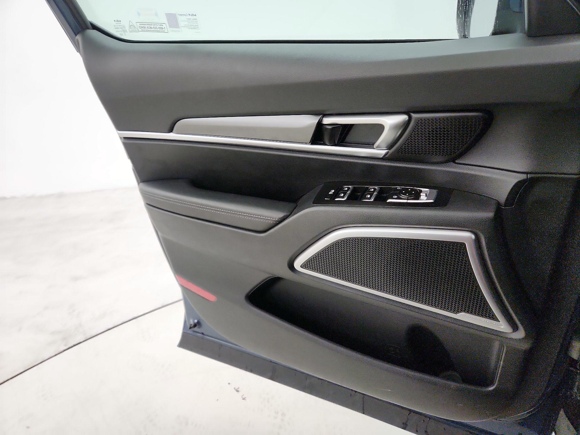 Thumbnail: 2025 Kia Telluride - 12