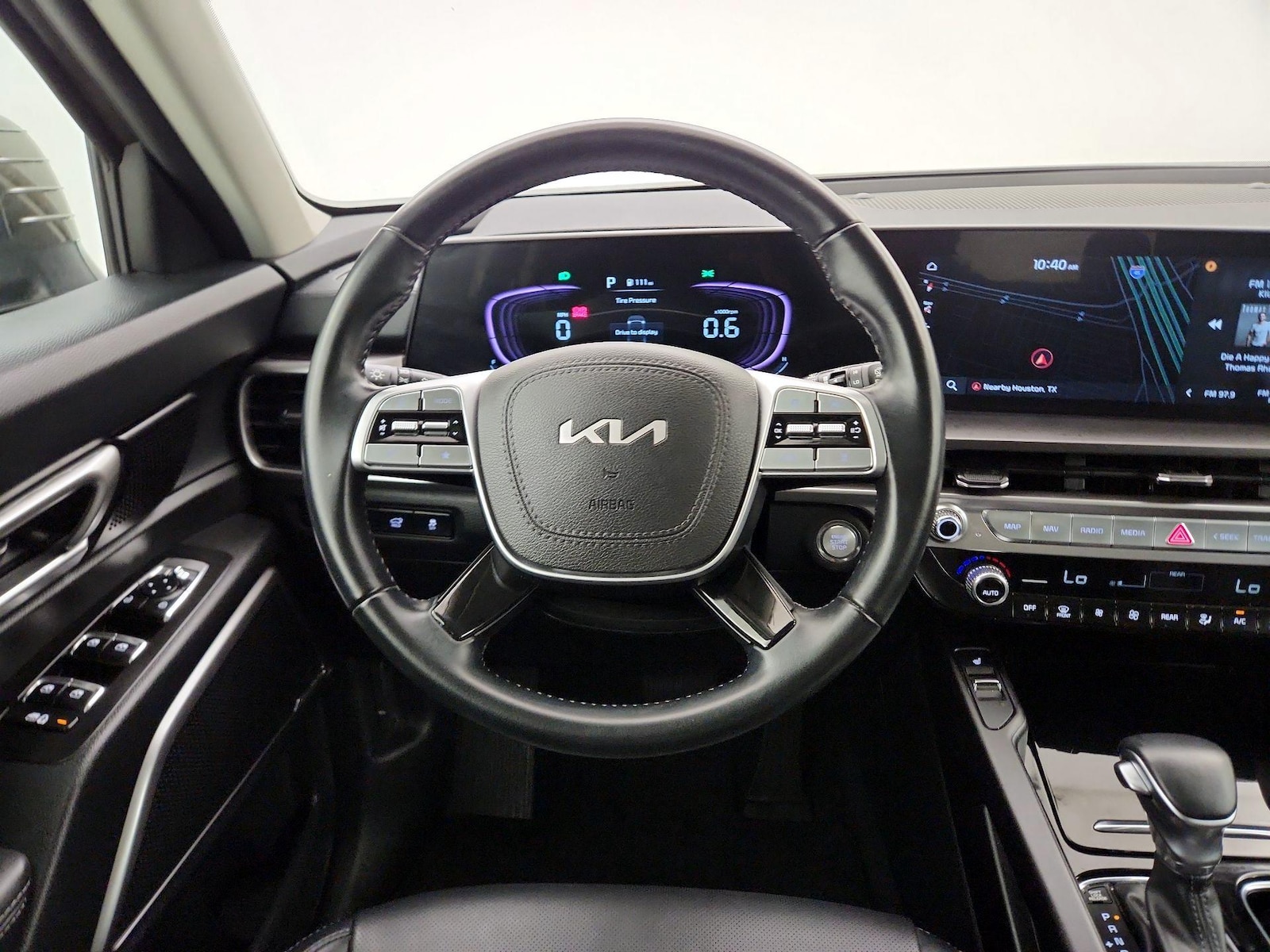 2025 Kia Telluride S - Photo 11