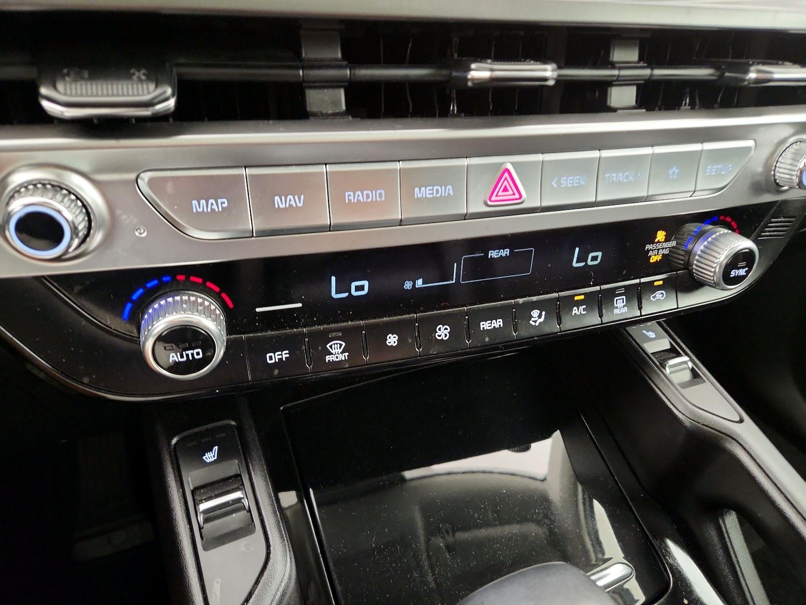 2025 Kia Telluride S - Photo 18