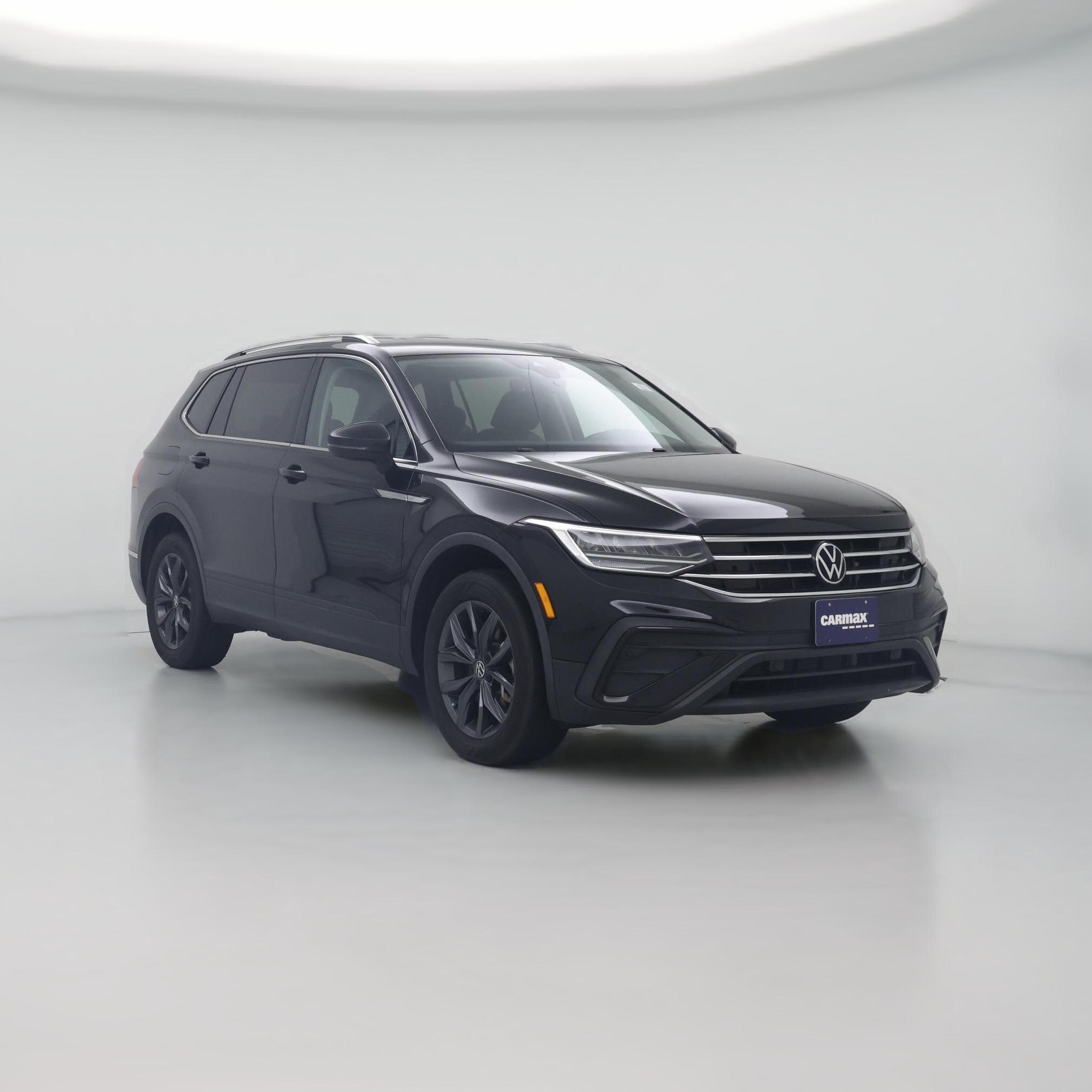 Thumbnail: 2023 Volkswagen Tiguan - 1