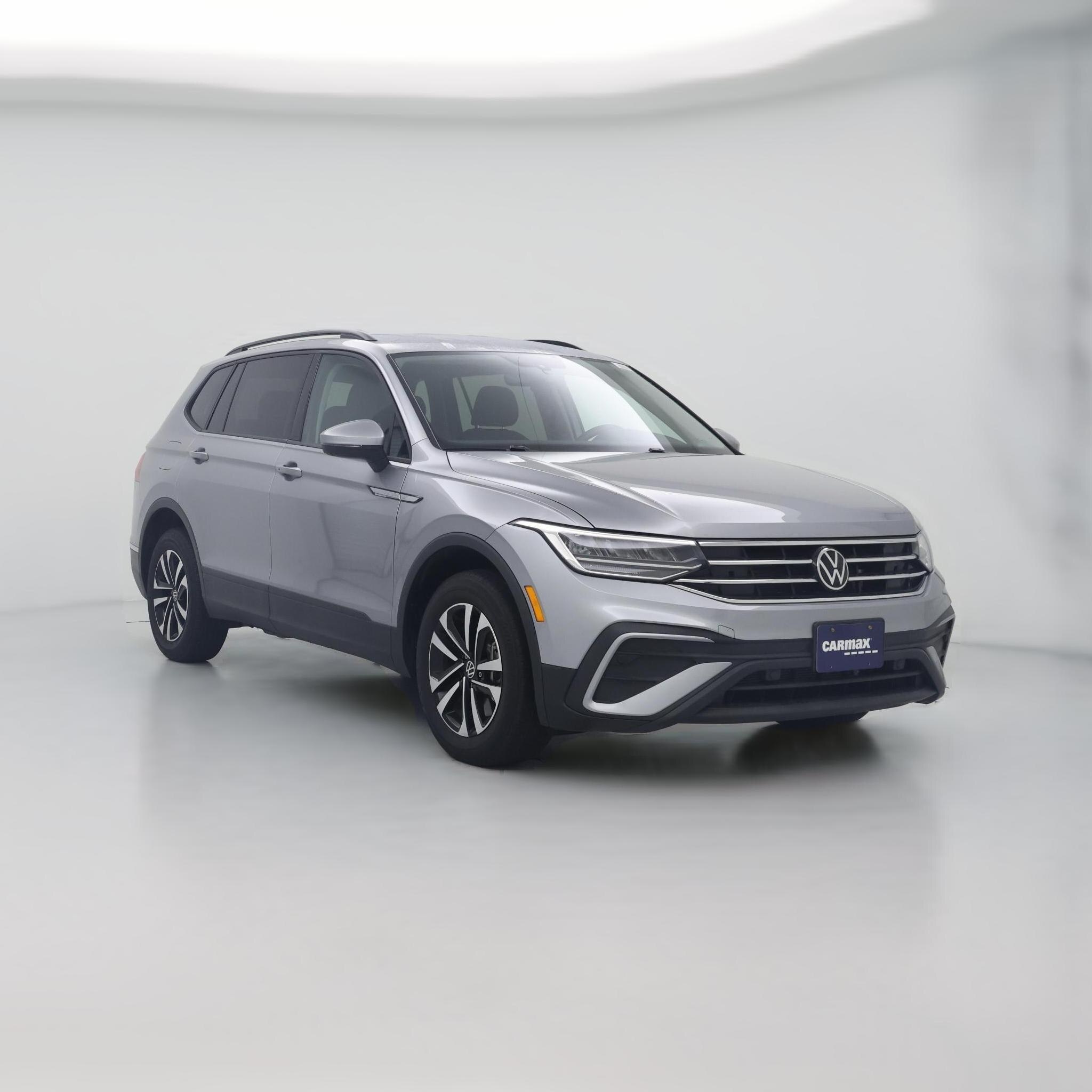 Thumbnail: 2023 Volkswagen Tiguan - 1