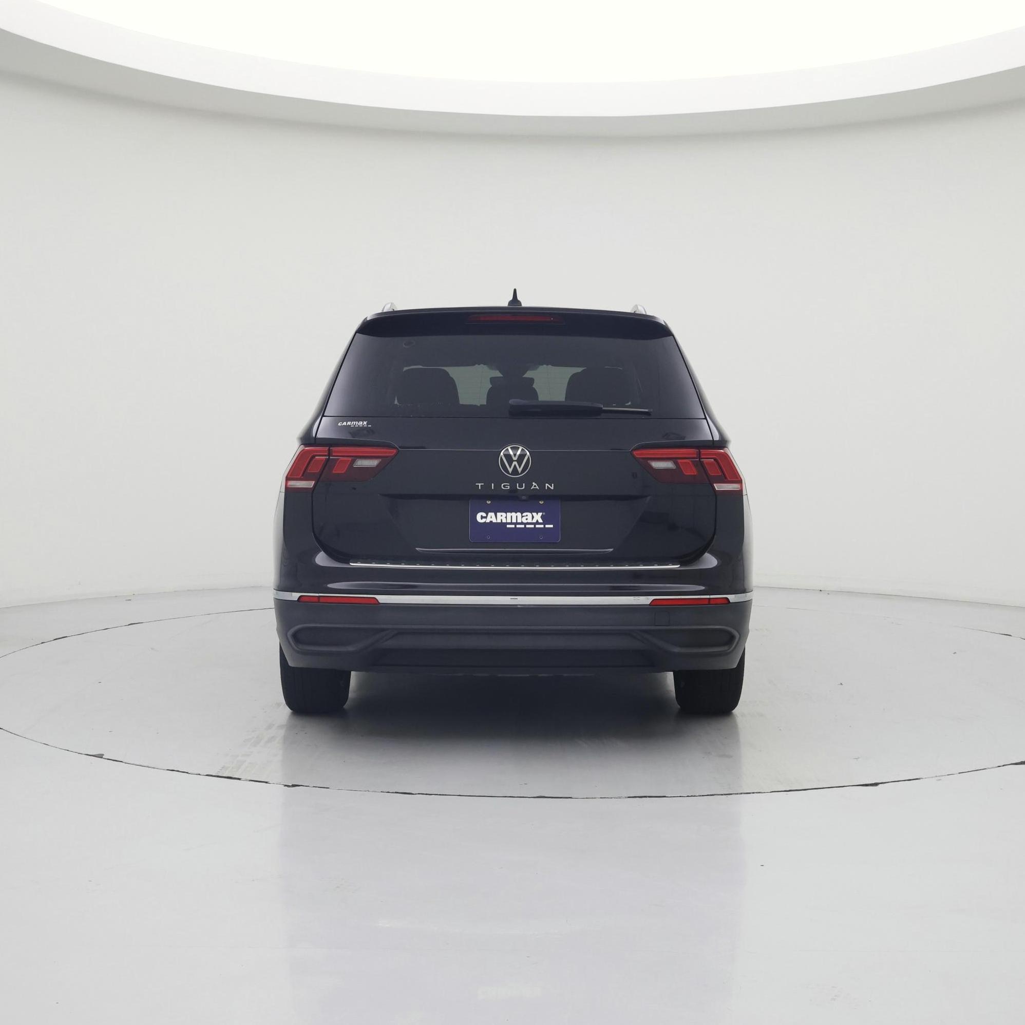 Thumbnail: 2023 Volkswagen Tiguan - 6