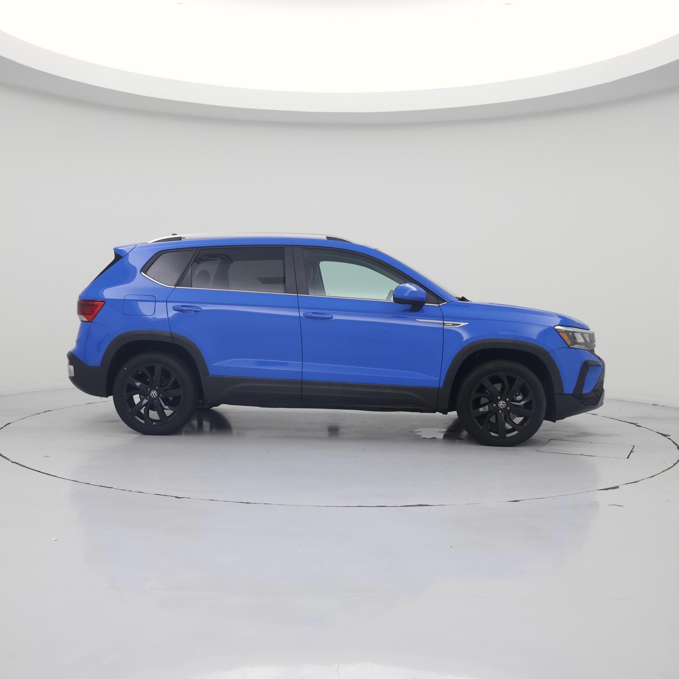 Thumbnail: 2023 Volkswagen Taos - 7