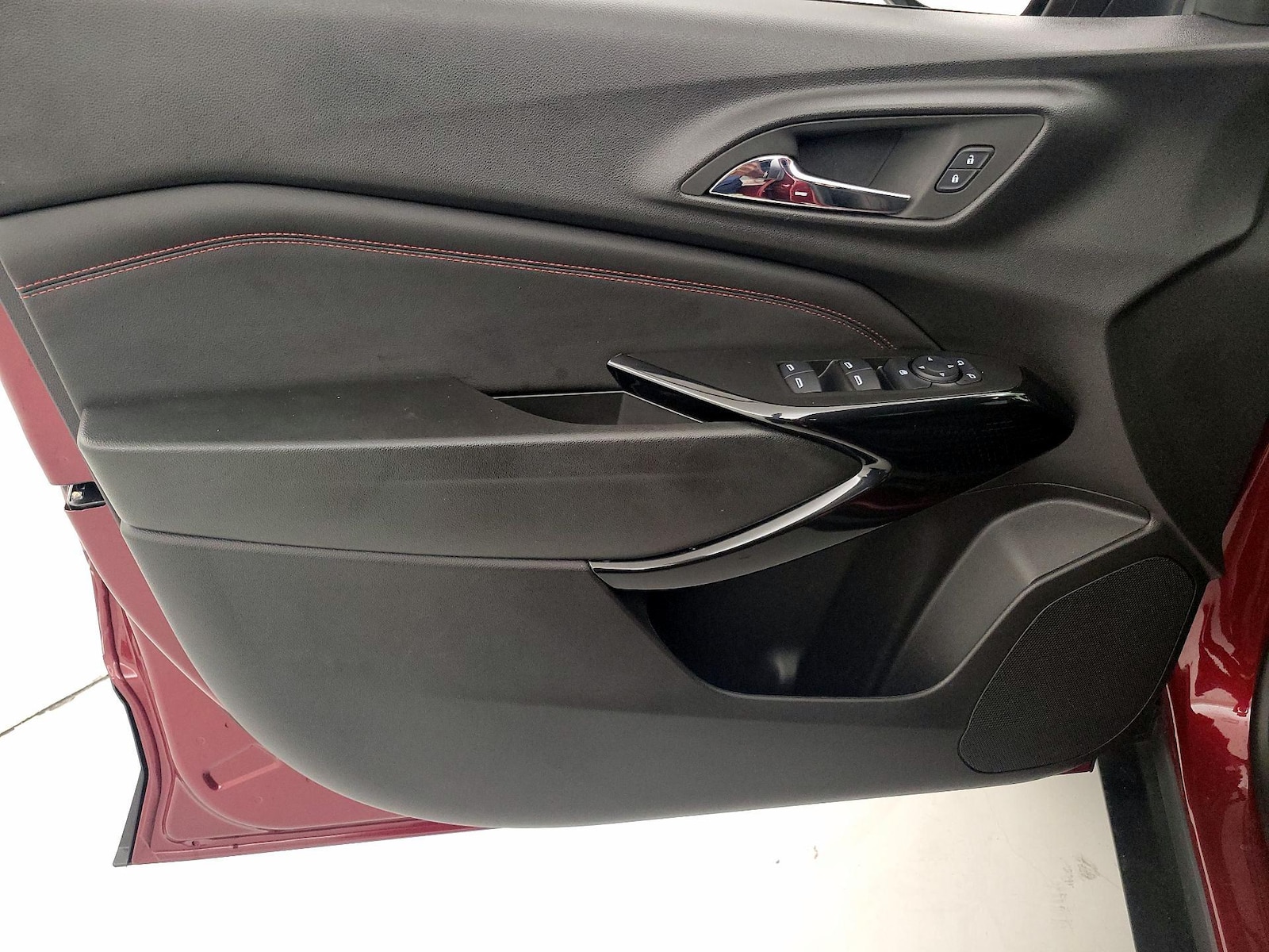 2025 Chevrolet Trax RS - Photo 13