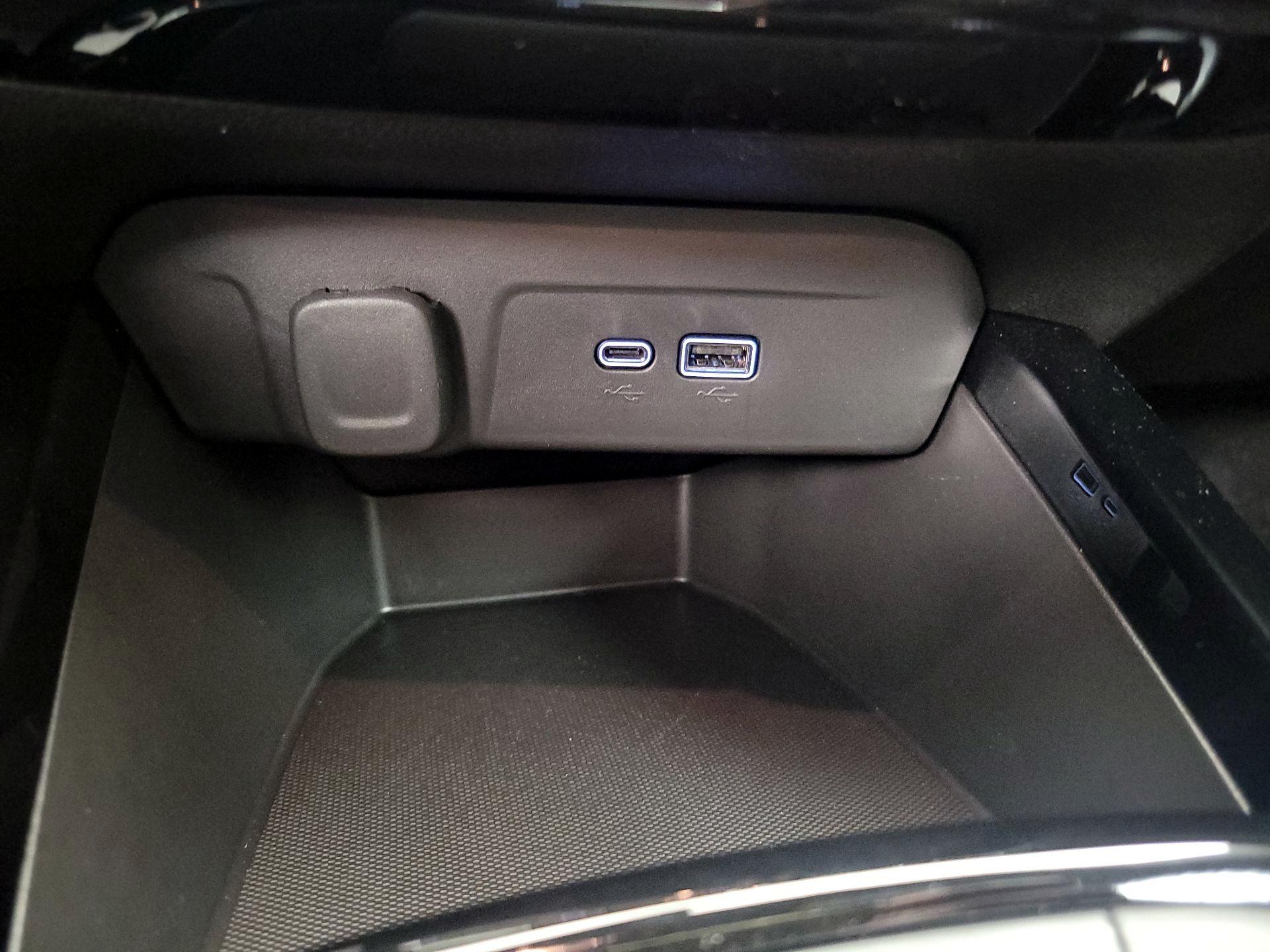 Thumbnail: 2025 Chevrolet Trax - 18