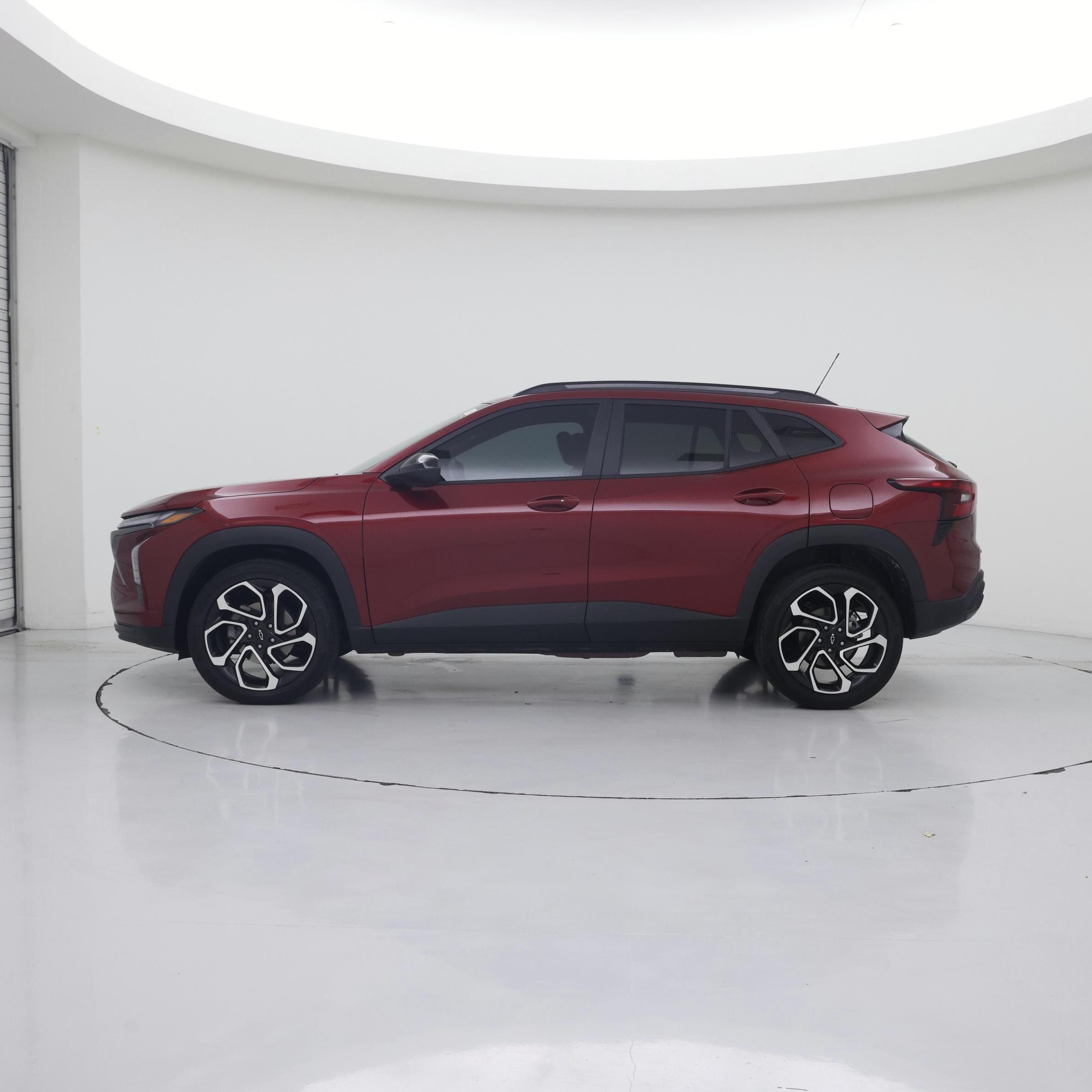 Thumbnail: 2025 Chevrolet Trax - 3