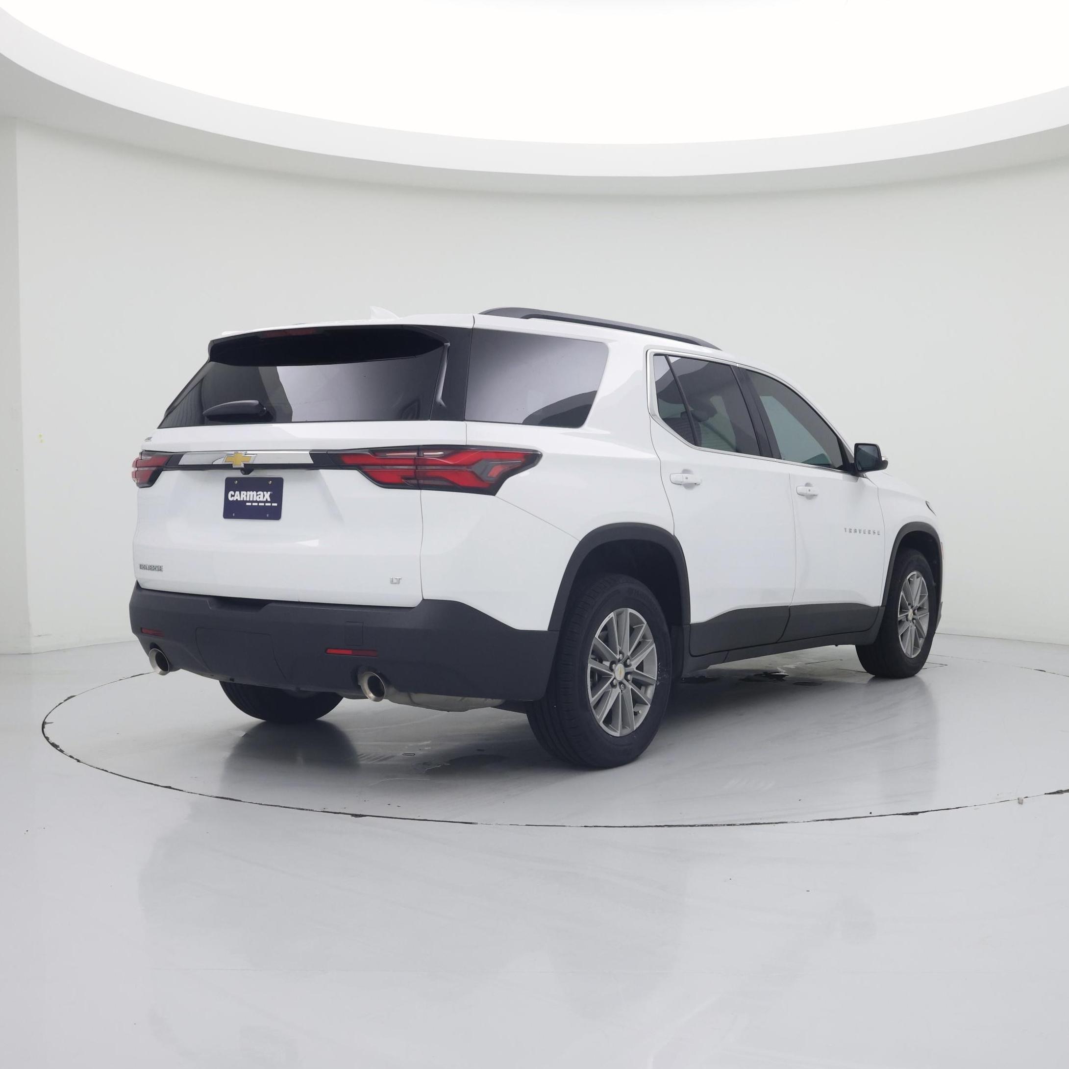 Thumbnail: 2023 Chevrolet Traverse - 8