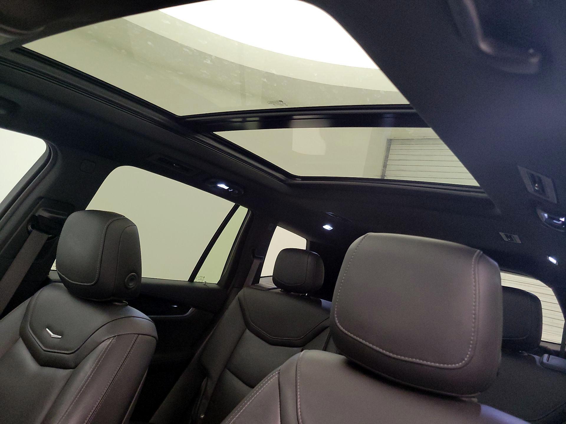 Thumbnail: 2021 Cadillac XT6 - 19