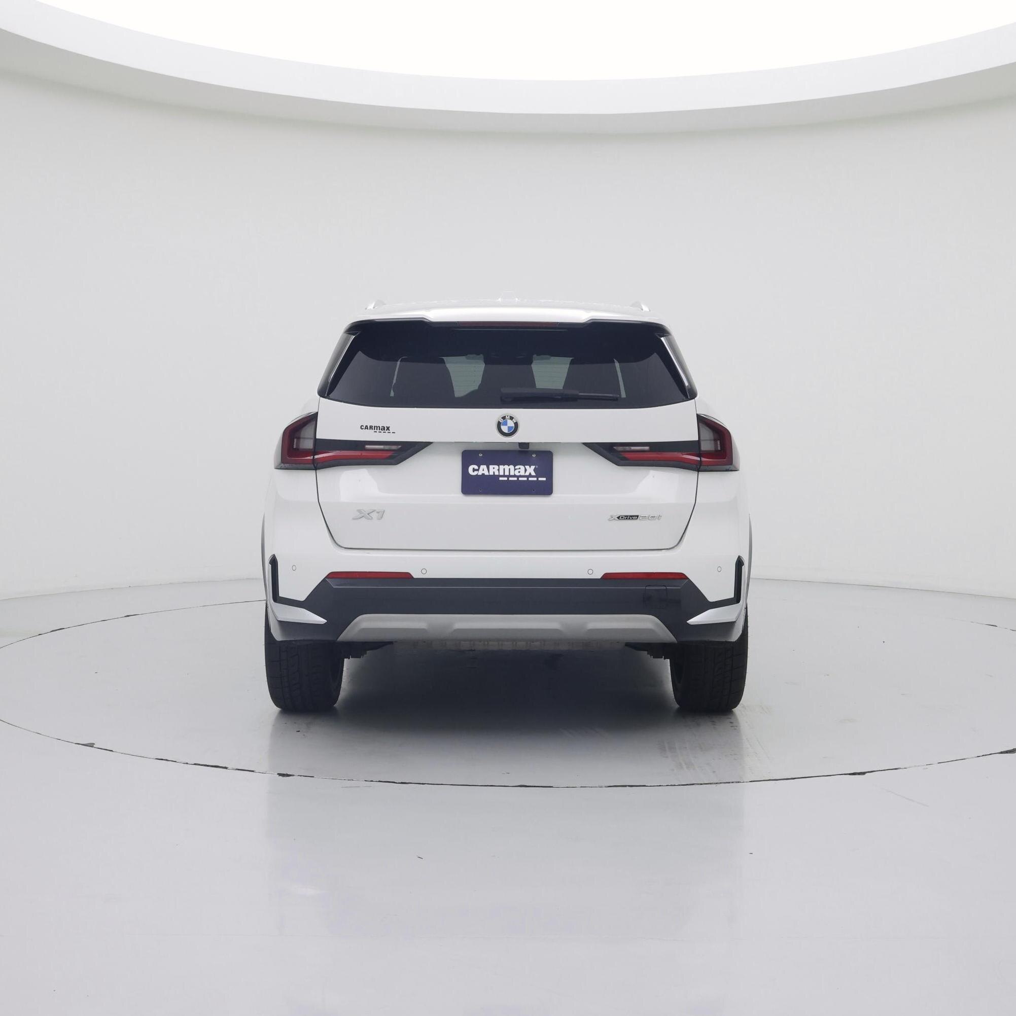 Thumbnail: 2023 BMW X1 - 6