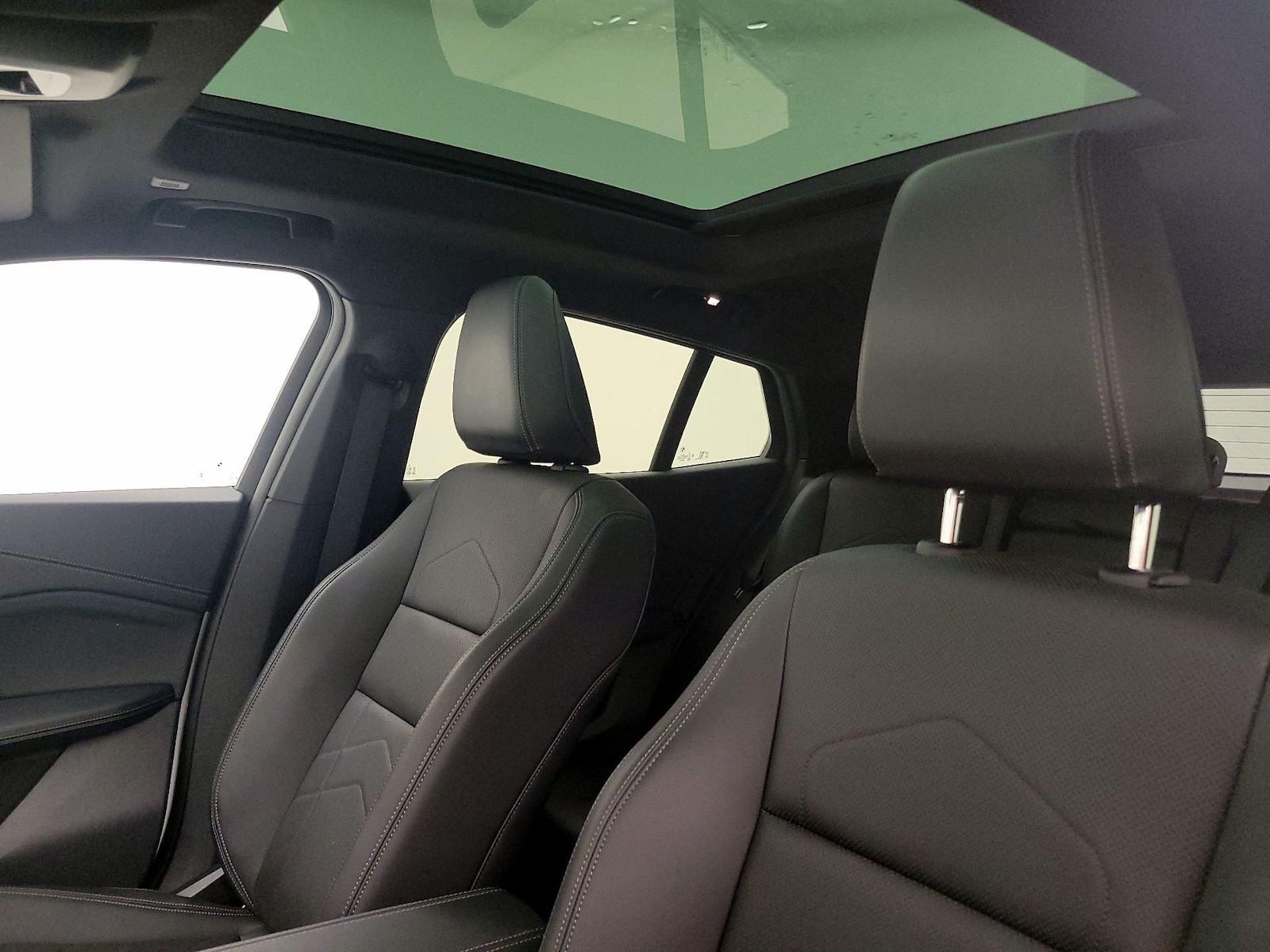 Skylight(s) & Overhead Airbags