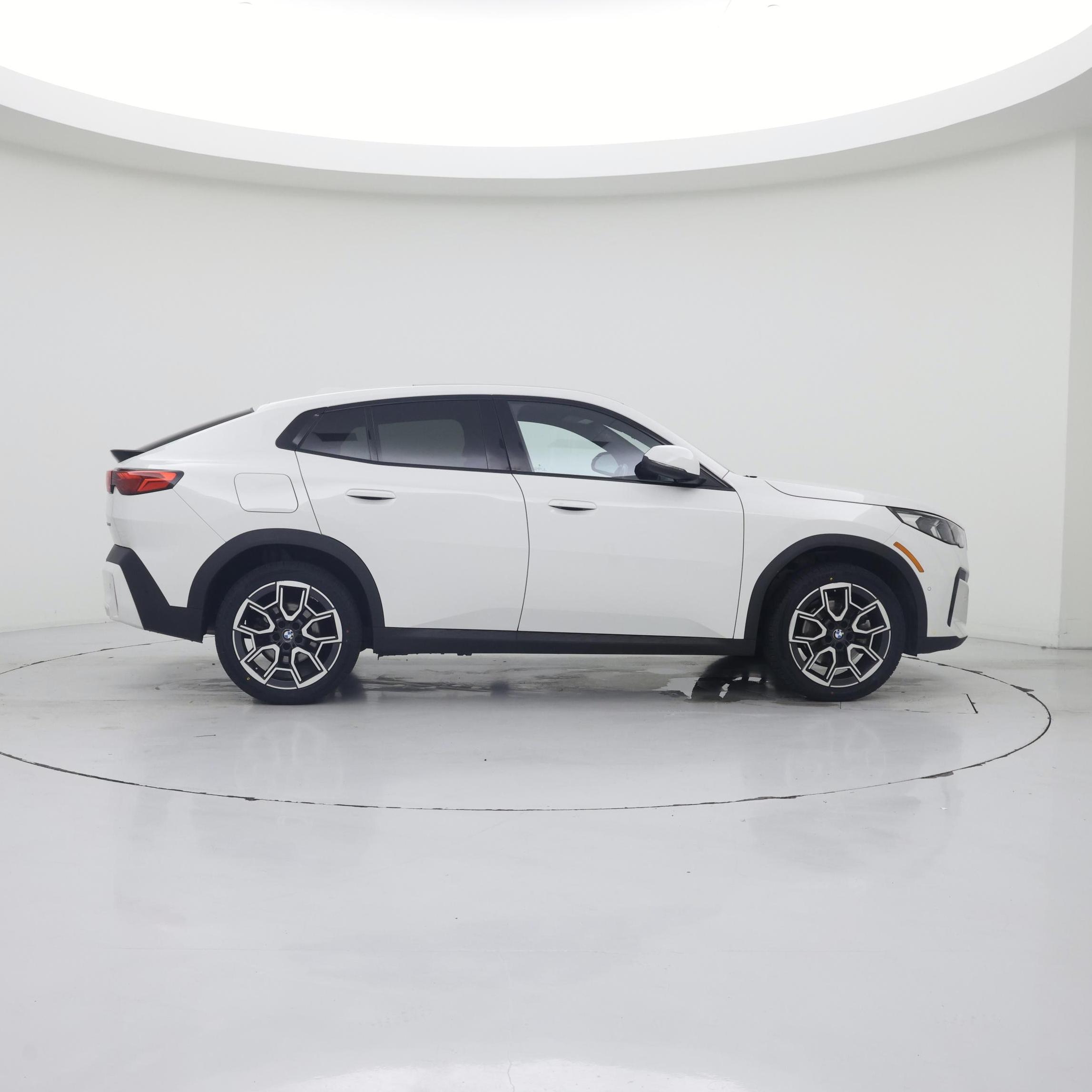 Thumbnail: 2025 BMW X2 - 7